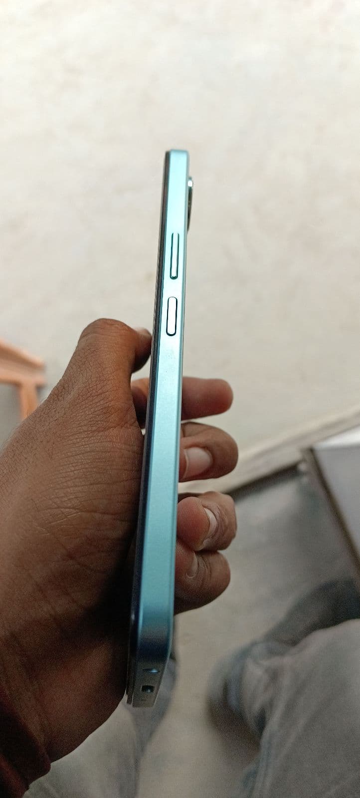 Vivo Y05e 4GB / 64GB in Teal — photo 4