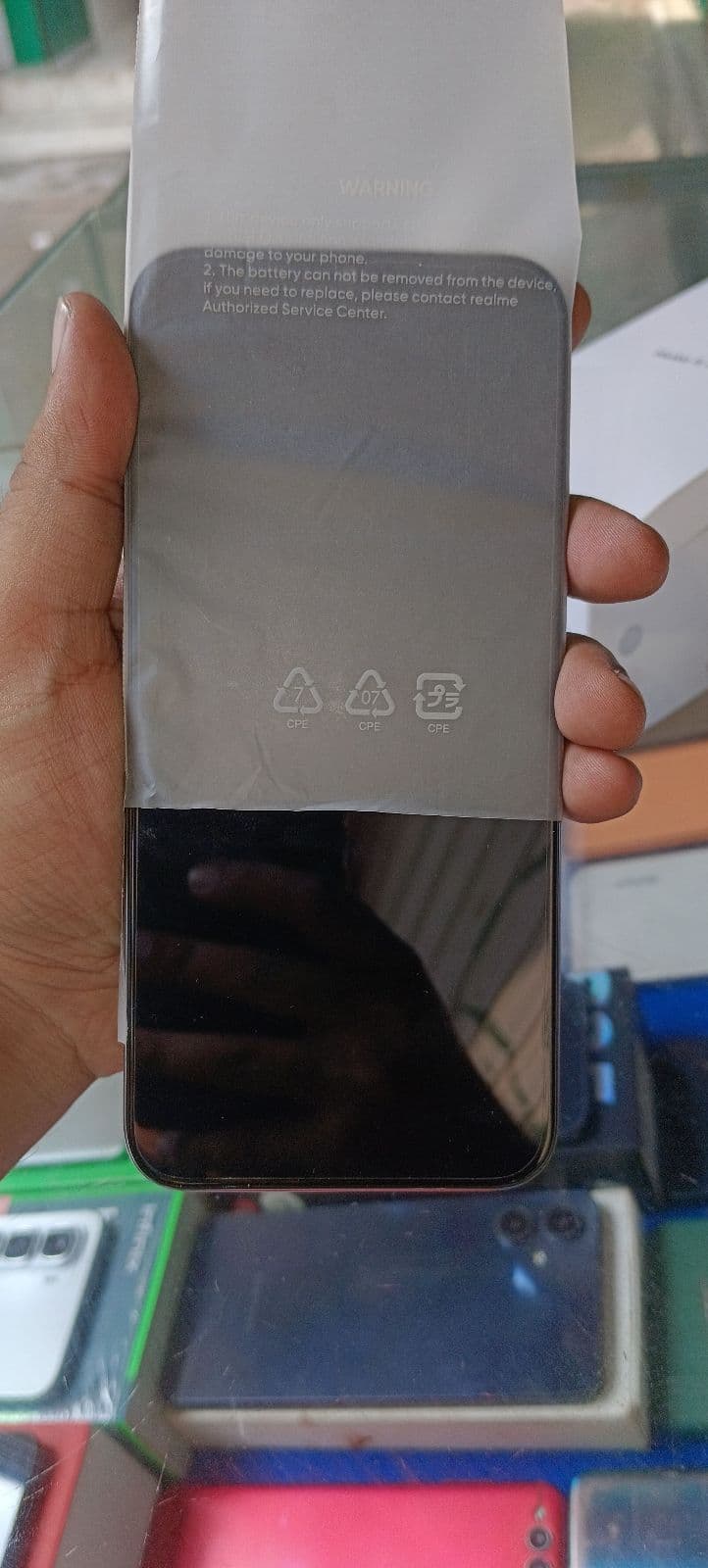 Realme C100i 6GB / 128GB in Dusk Gray — photo 3