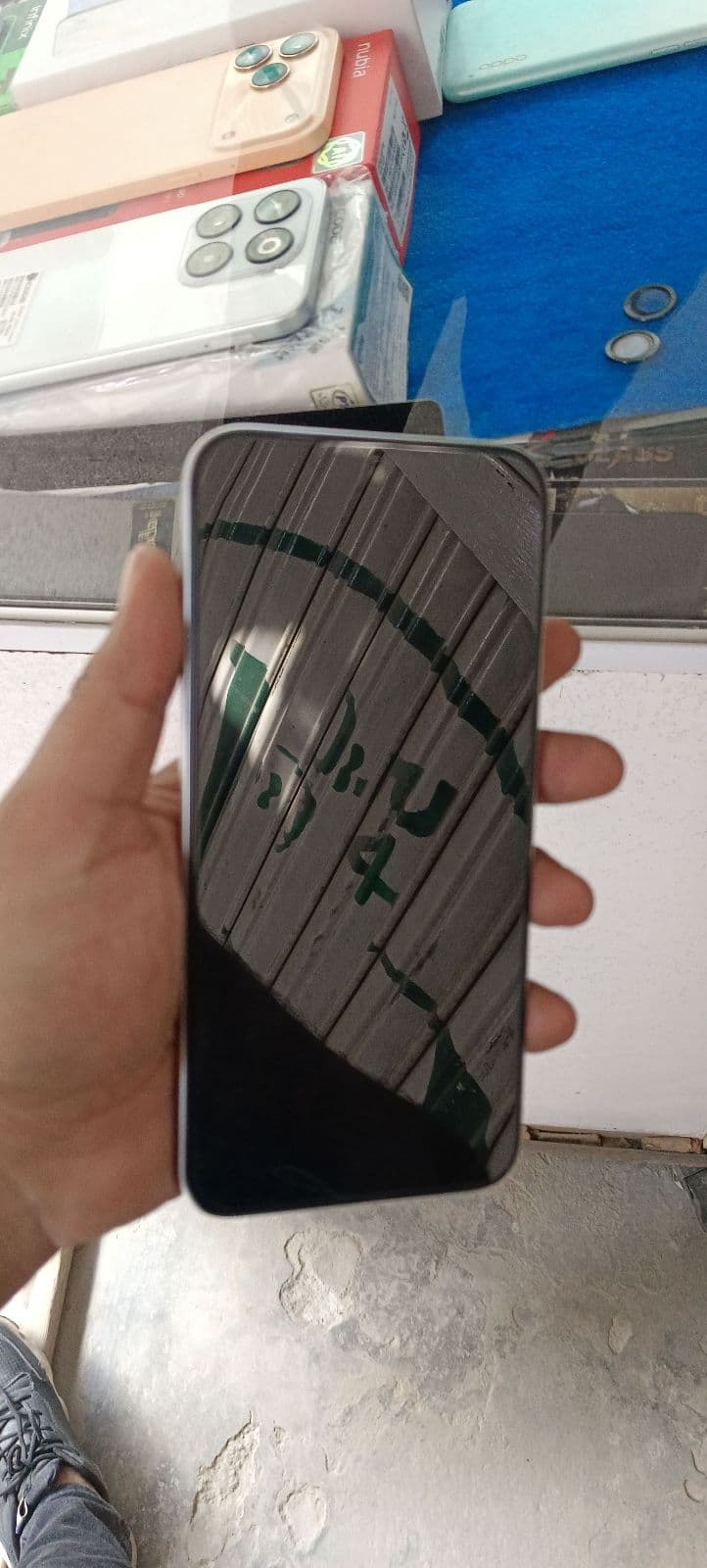 Oppo A6s 8GB / 256GB in Ice White — photo 2