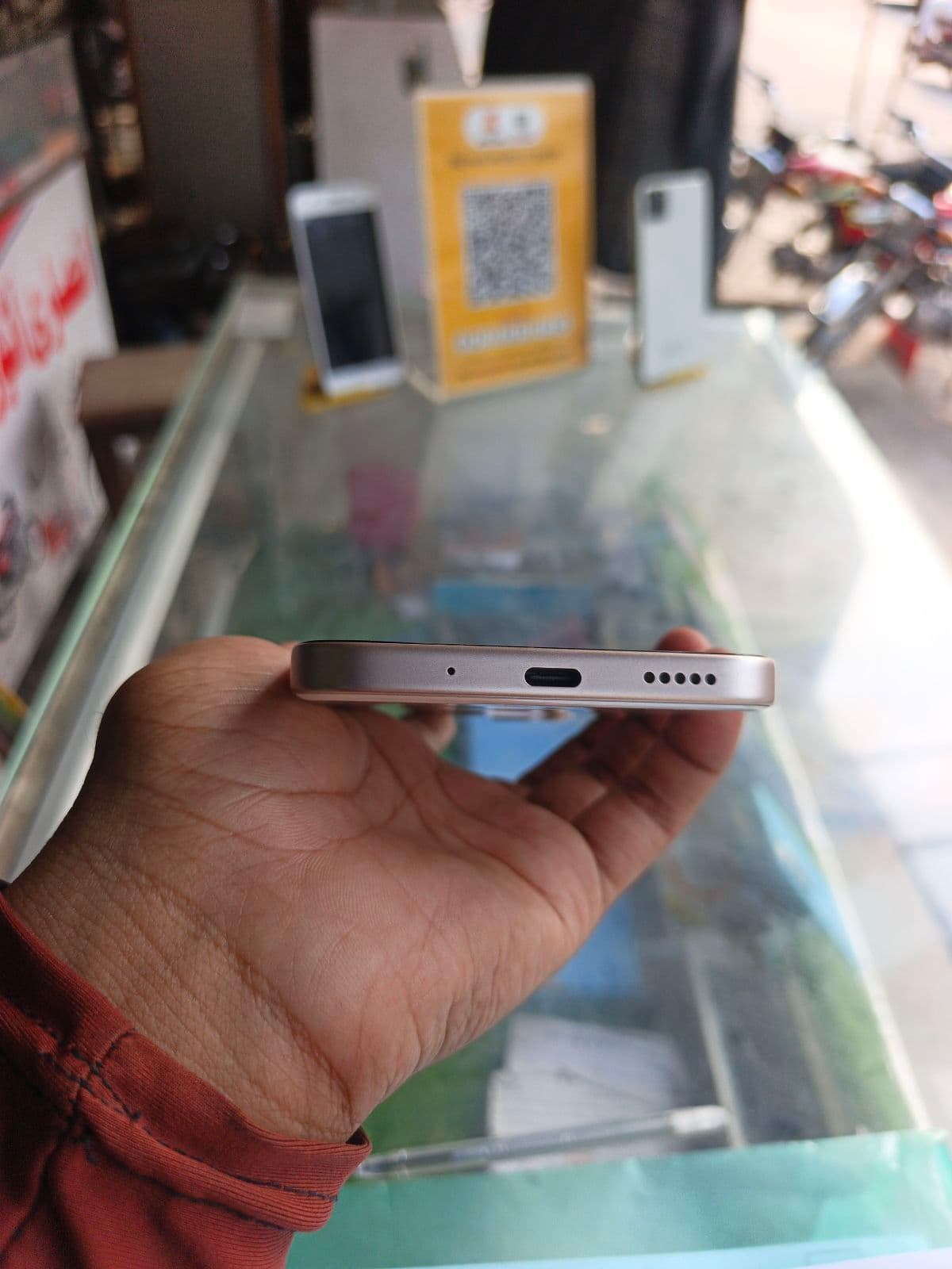 Vivo Y31d 8GB / 256GB in Glow White — photo 3