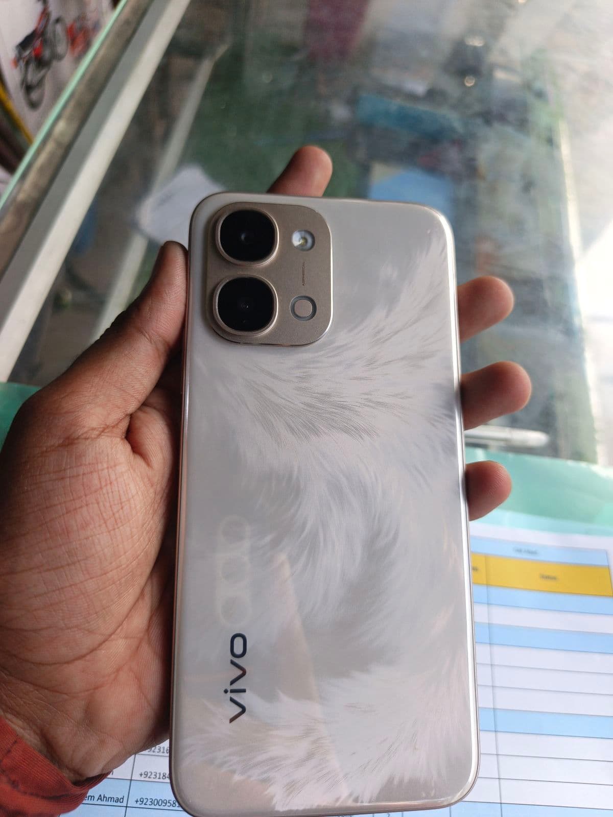 Vivo Y31d 8GB / 256GB in Glow White — photo 5