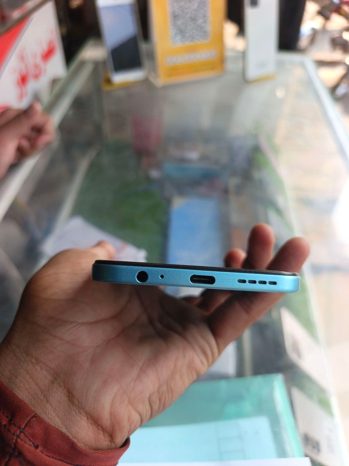 Infinix Hot 50 Pro 8GB / 128GB in Palm Blue — photo 3