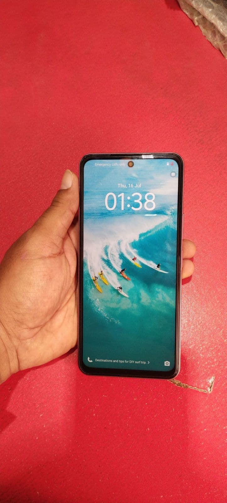 Vivo Y21d 8GB / 128GB in Coral Red — photo 3