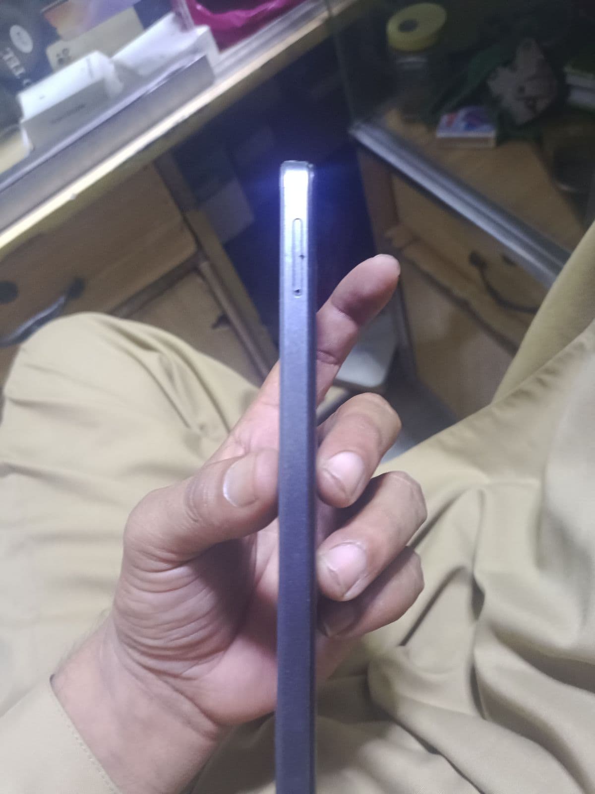 Tecno Spark 20C 4GB / 128GB in Moonlit Black — photo 3