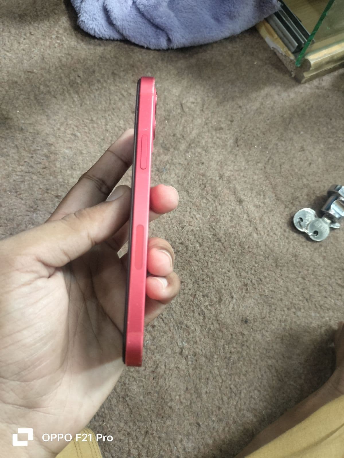 Apple iPhone 12 64GB in (PRODUCT)RED — photo 2