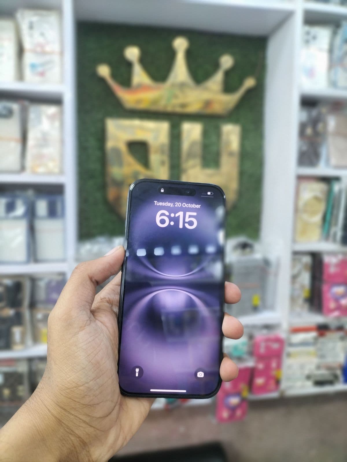 Apple iPhone 16 128GB in Black — photo 2