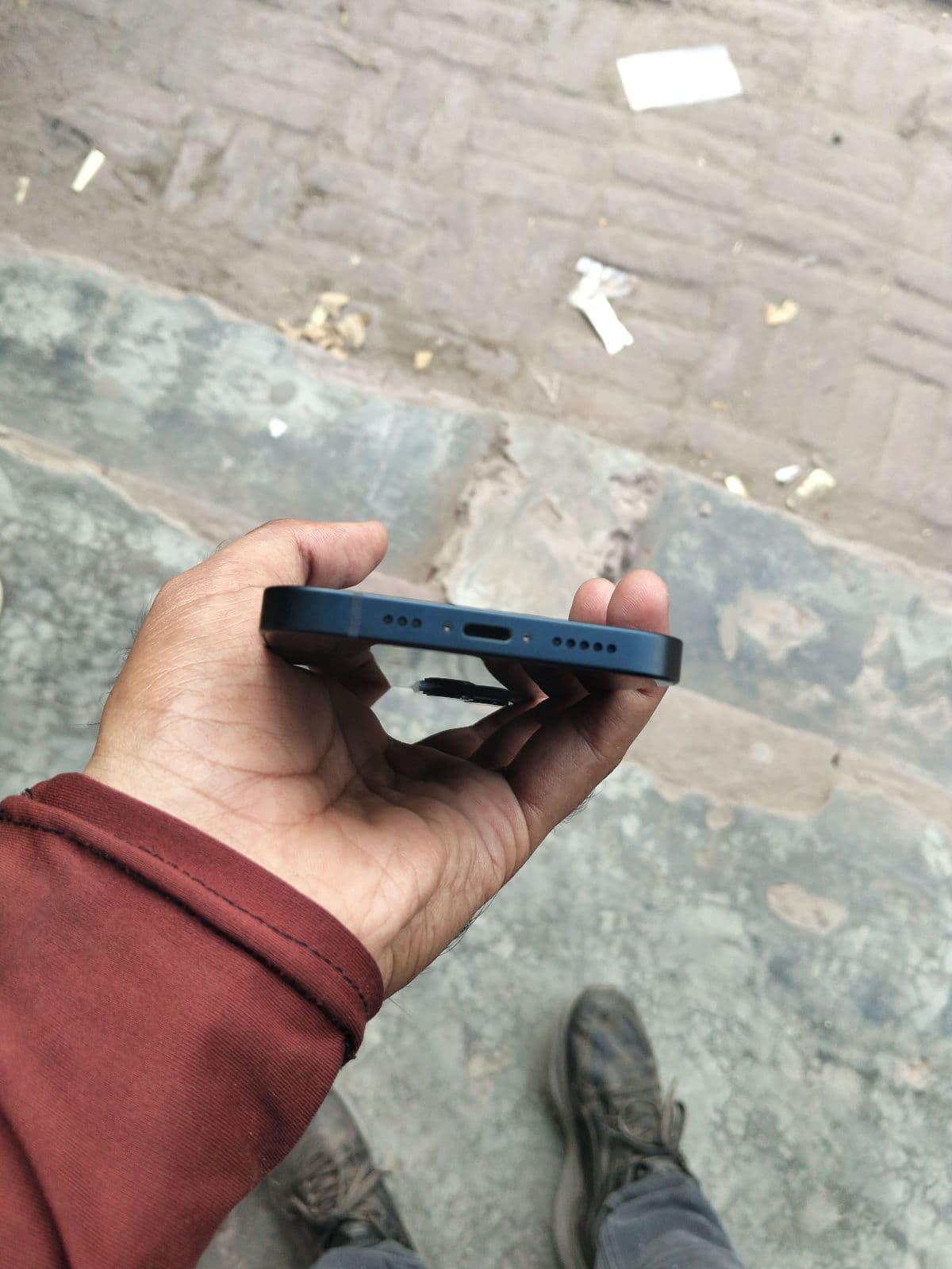 Apple iPhone 13 128GB in Green — photo 4