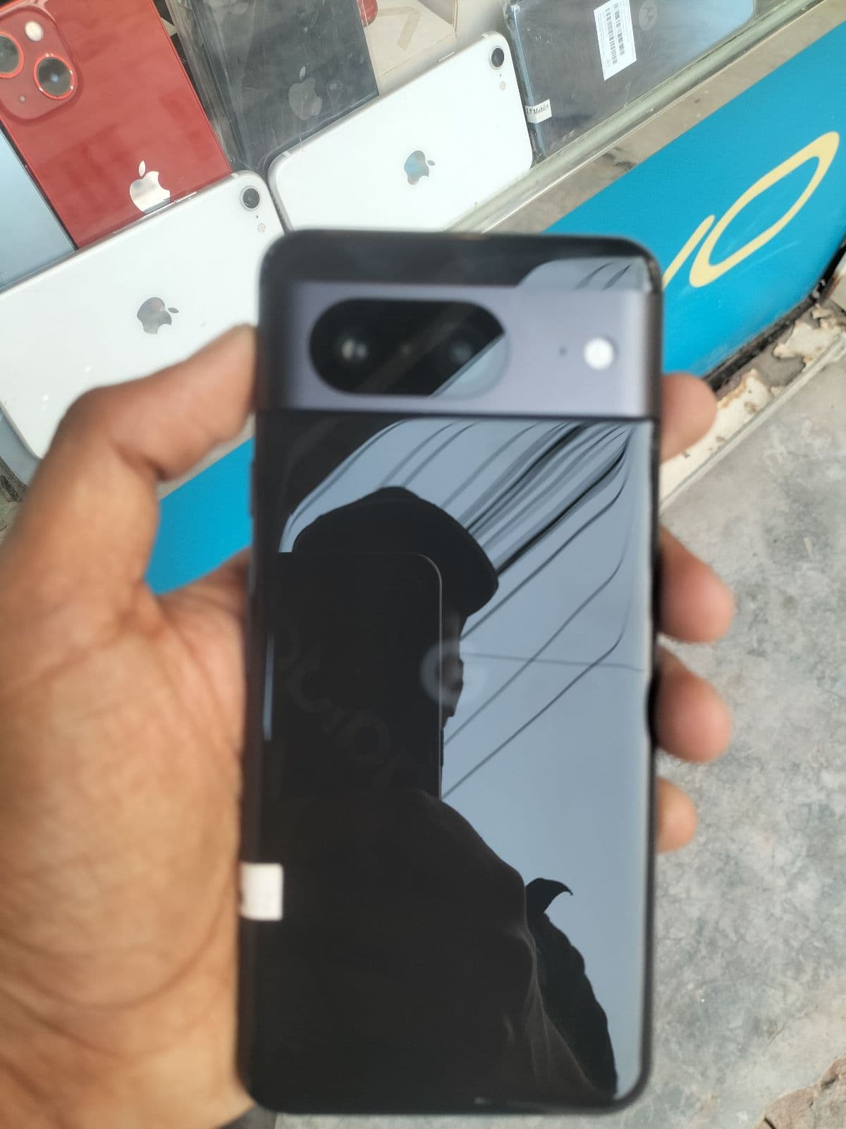 Google Pixel 8a 8GB / 128GB in Obsidian — photo 1