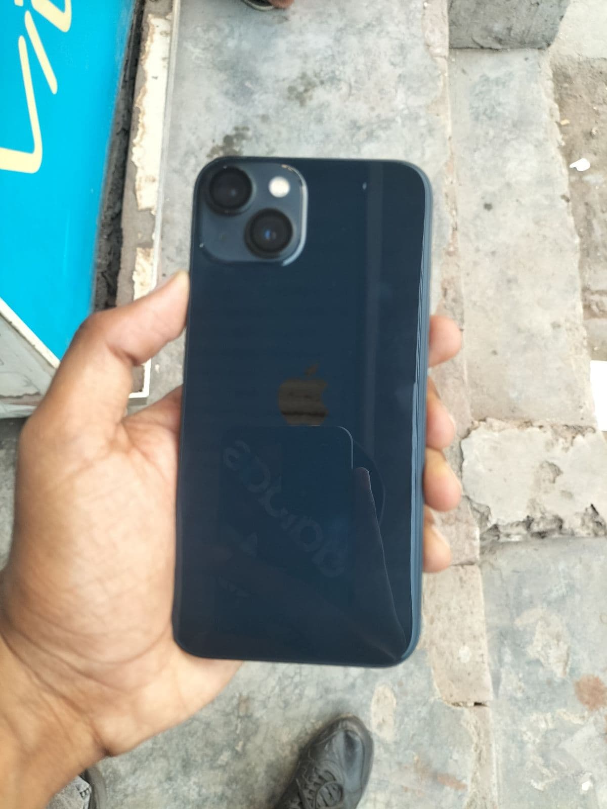 Apple iPhone 13 128GB in Blue — photo 1