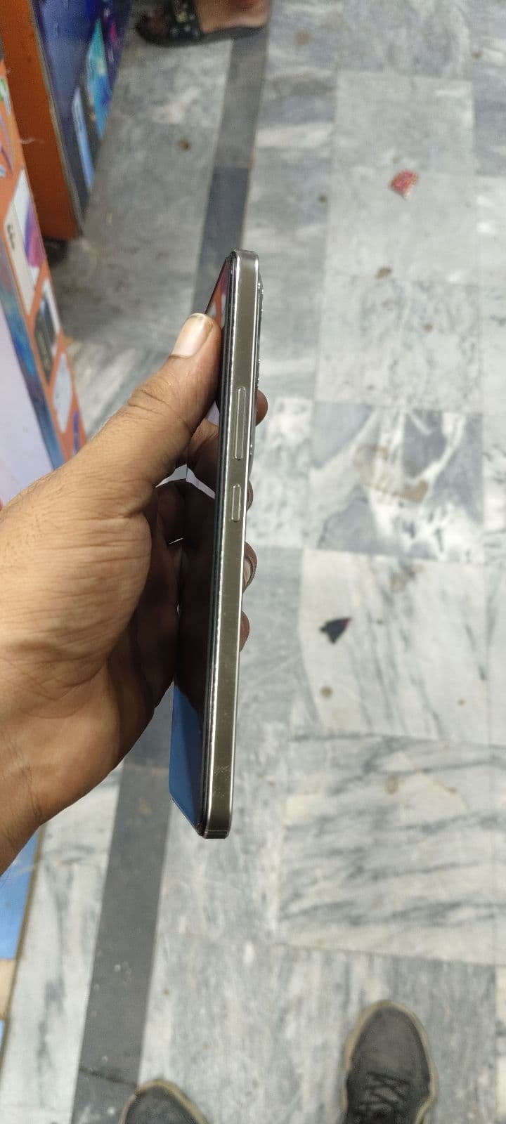 Vivo Y200 8GB / 256GB in Titanium Silver — photo 4