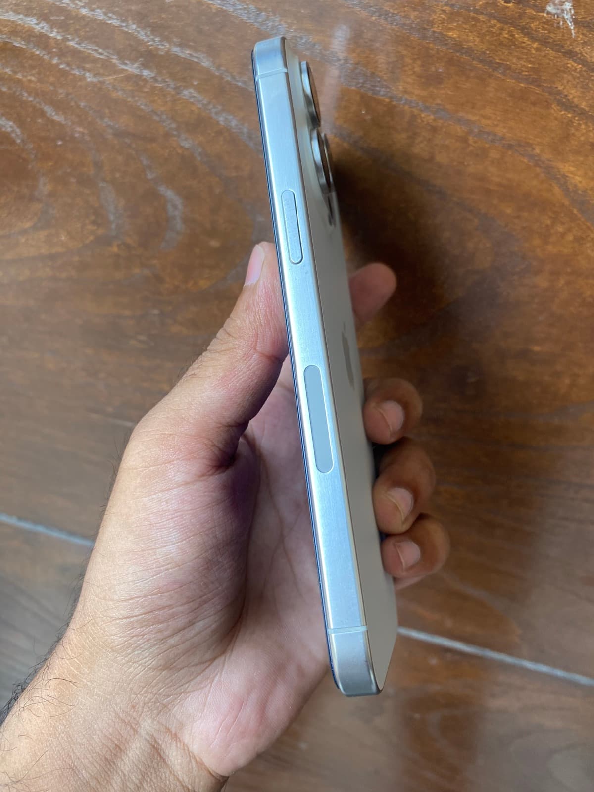 Apple iPhone 15 Pro Max 256GB in White Titanium — photo 2
