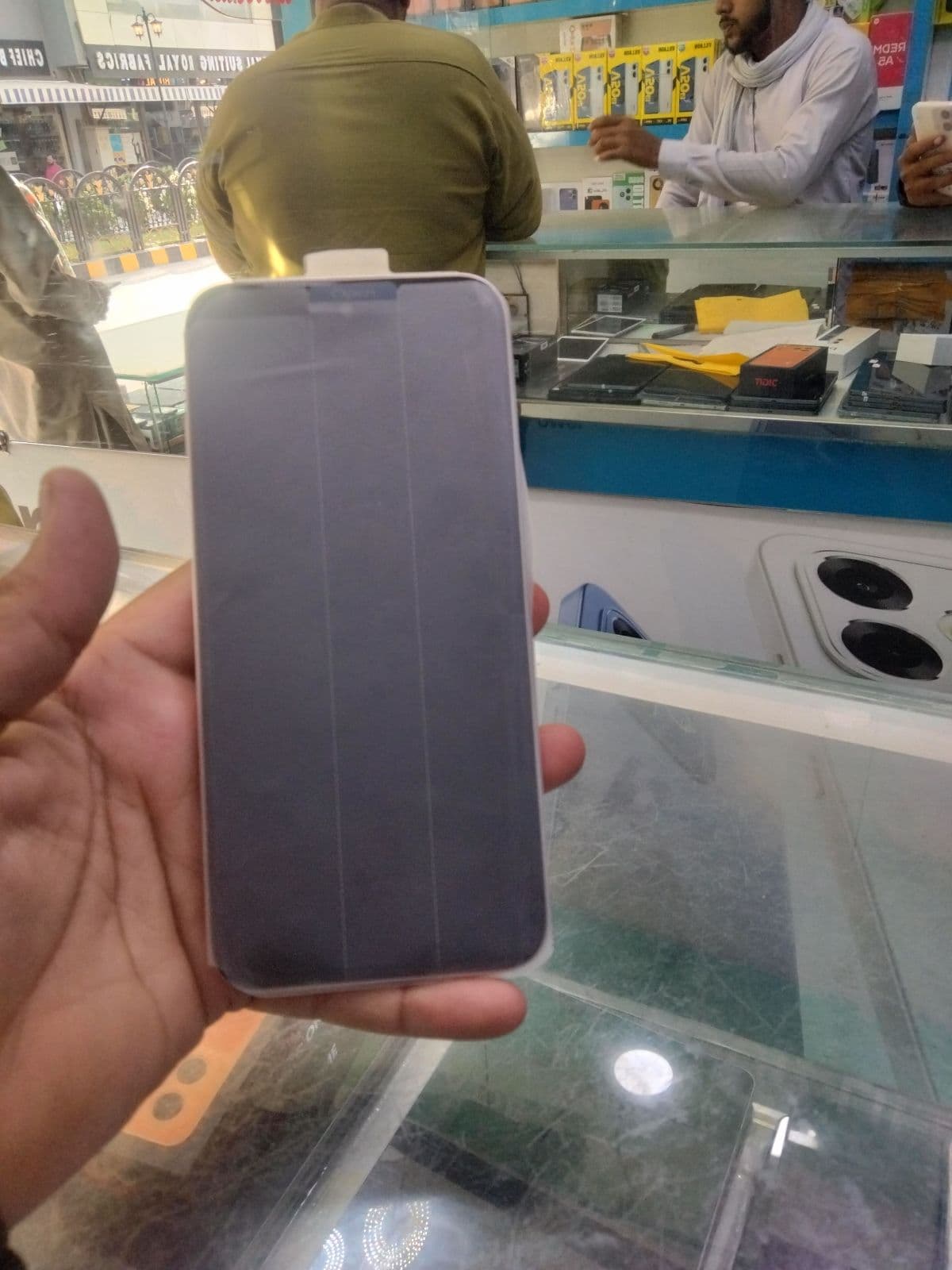 Vivo Y31d 8GB / 128GB in Glow White — photo 2