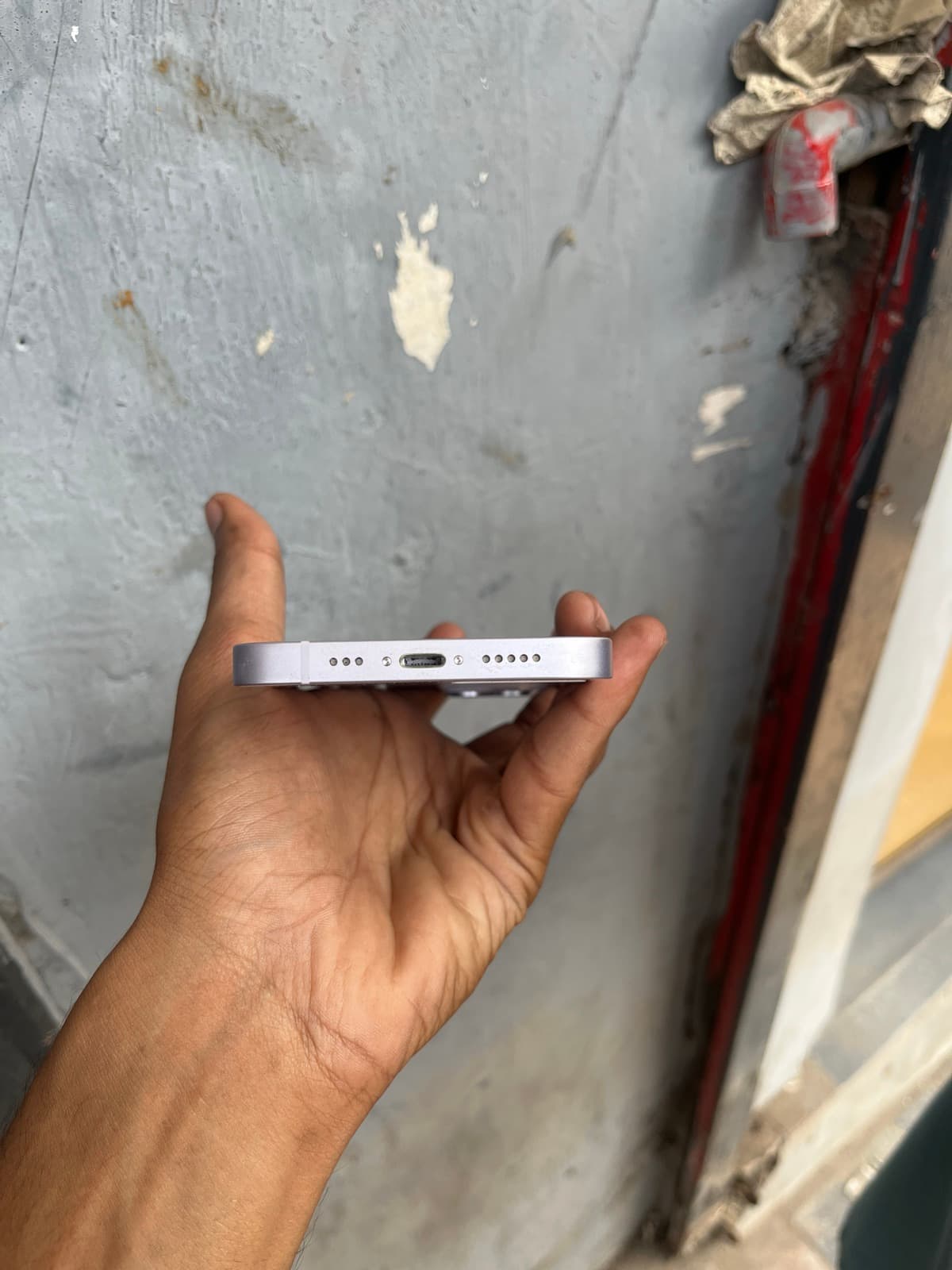 Apple iPhone 14 128GB in Purple — photo 3