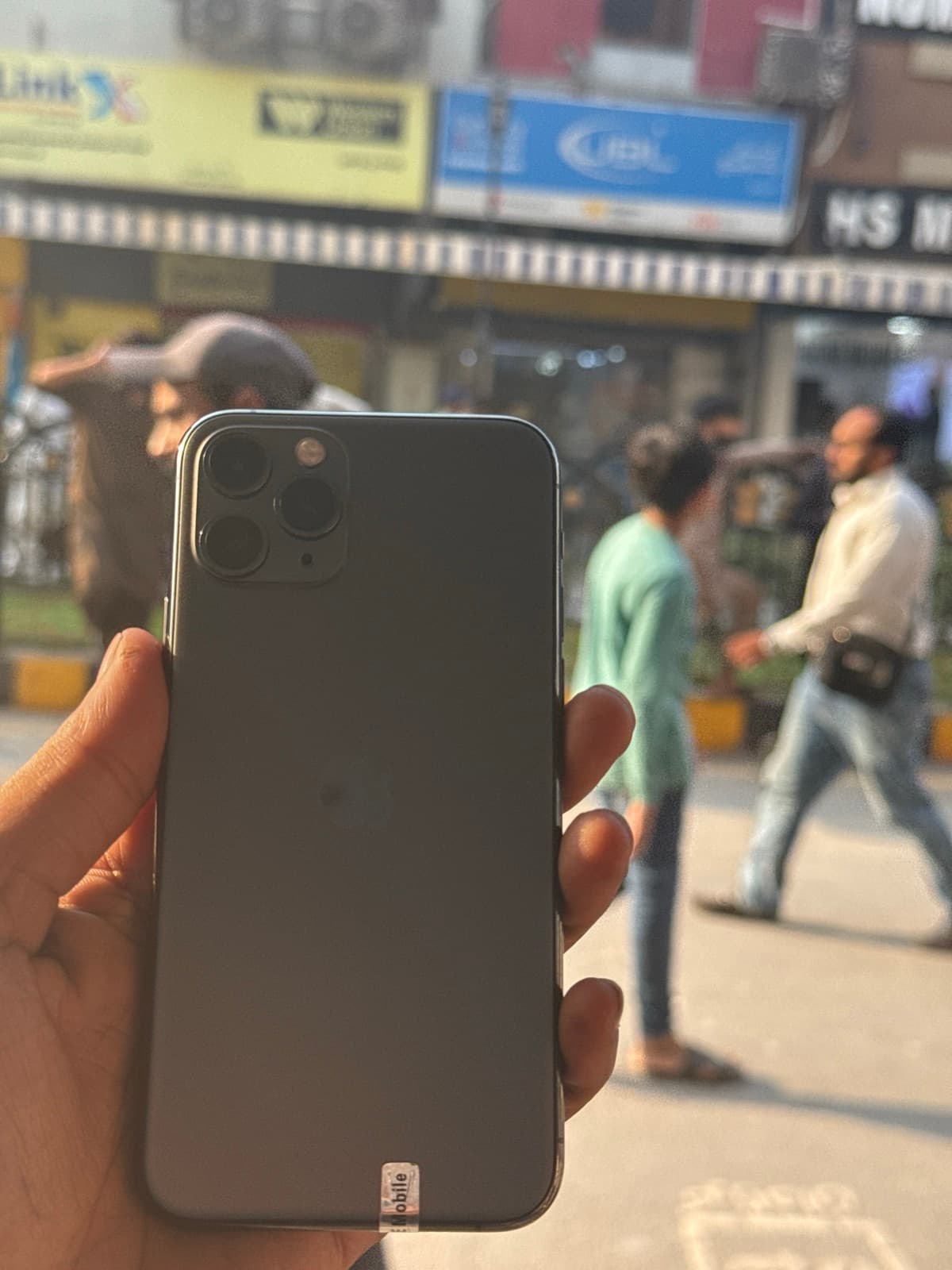 iPhone 11 Pro · 512GB