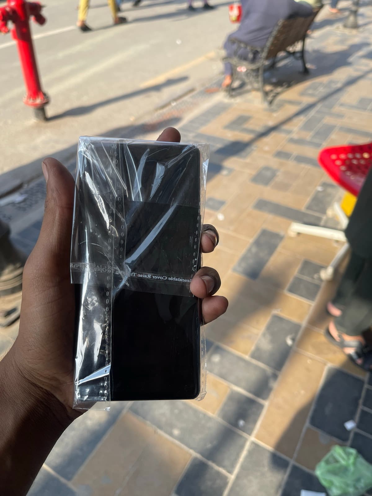 Google Pixel 7a 8GB / 128GB in Charcoal — photo 4
