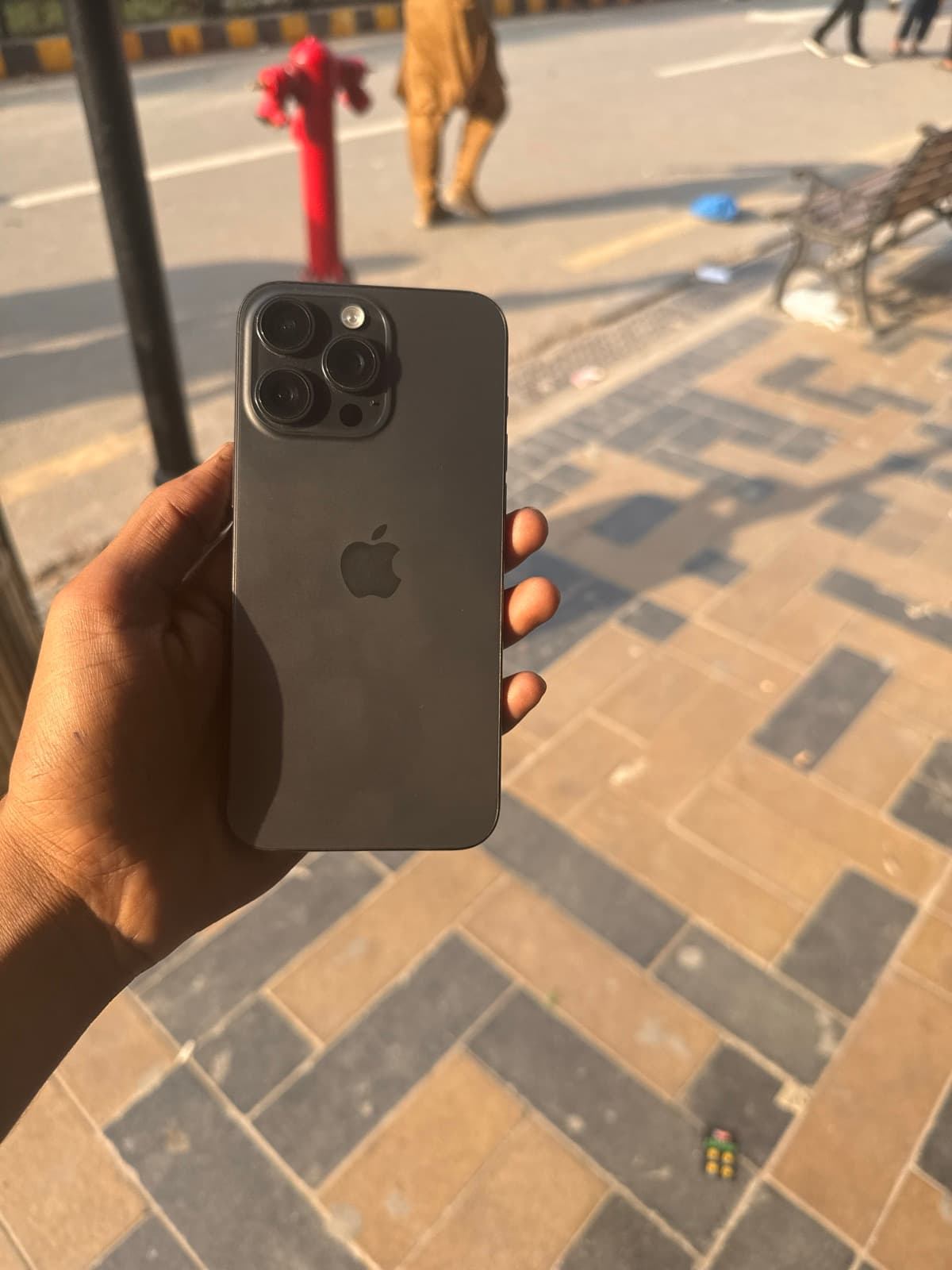 iPhone 15 Pro Max · 256GB