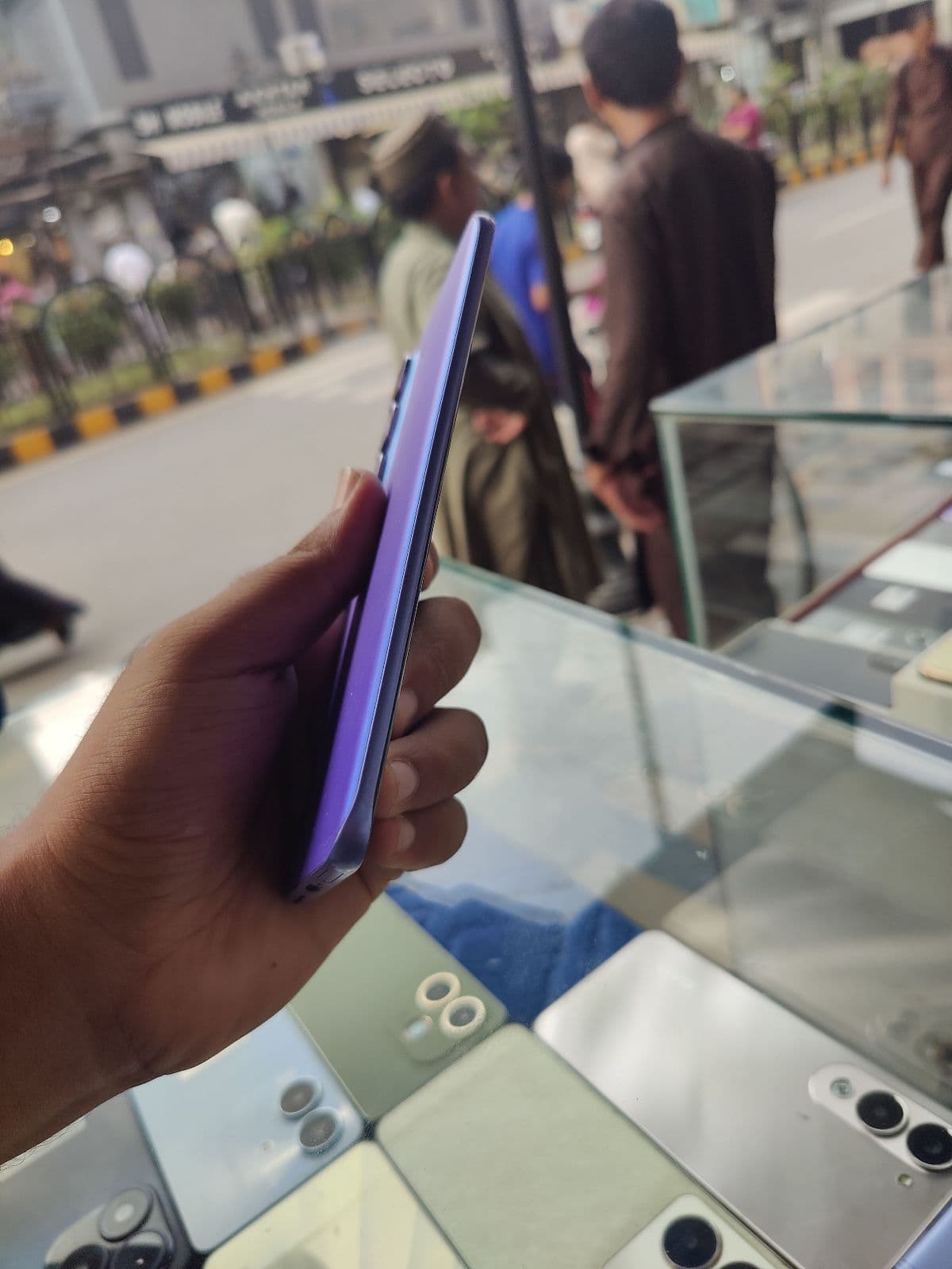 Infinix Hot 60 Pro+ 8GB / 256GB in Dreamy Purple — photo 3