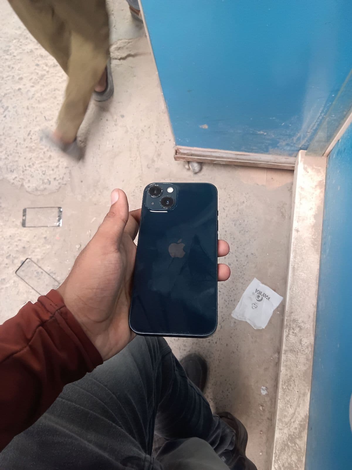 Apple iPhone 13 128GB in Blue — photo 3