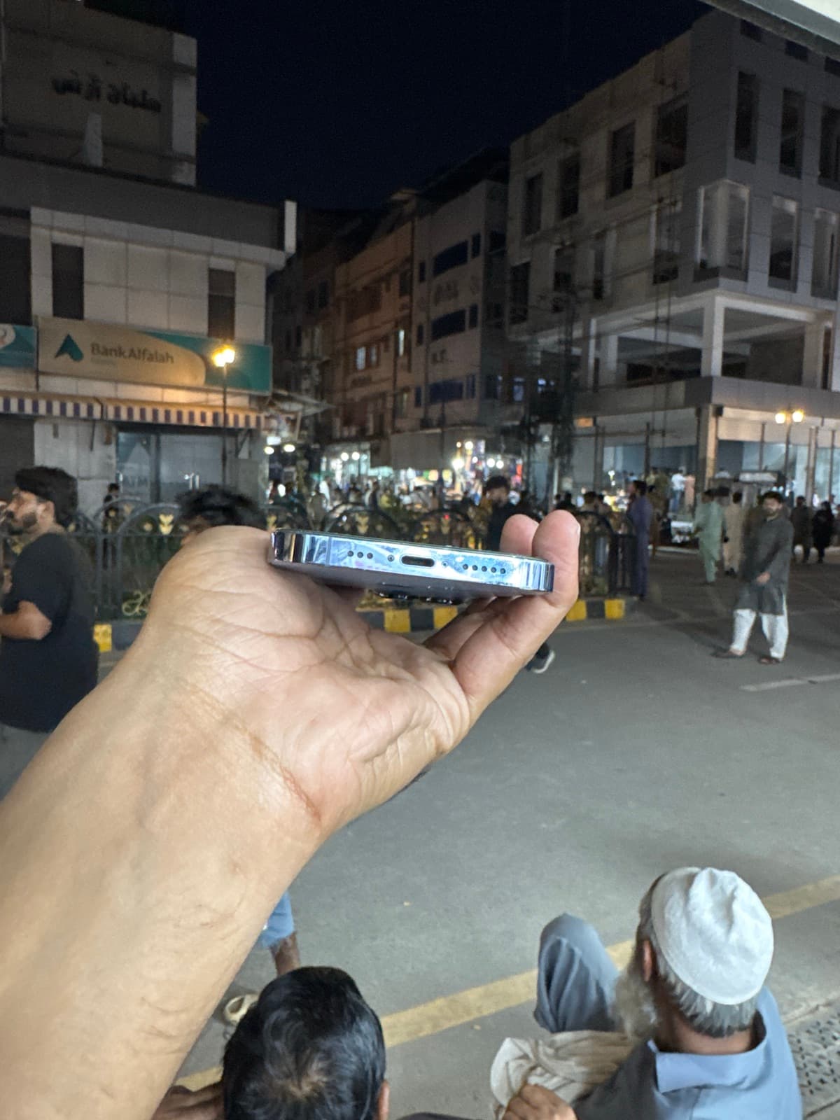 Apple iPhone 13 Pro 128GB in Sierra Blue — photo 3