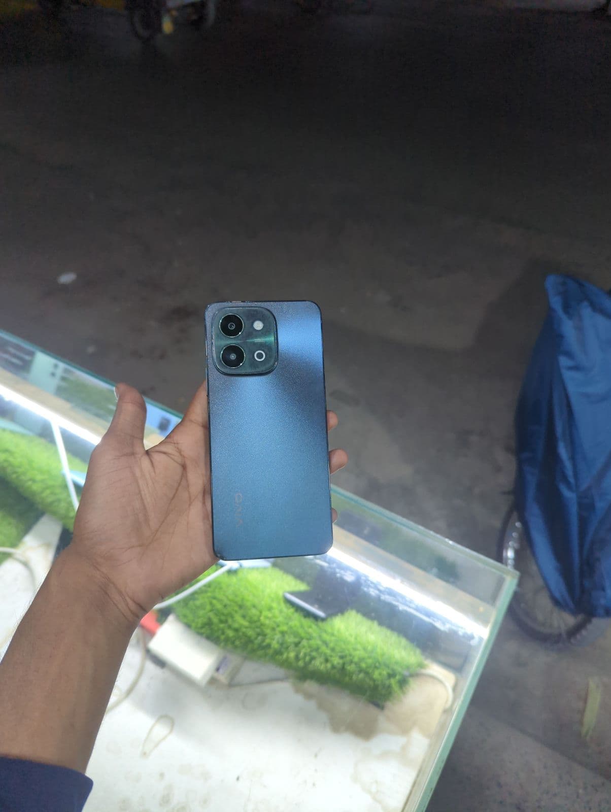 Vivo Y28 6GB / 128GB in Tornado Green — photo 4