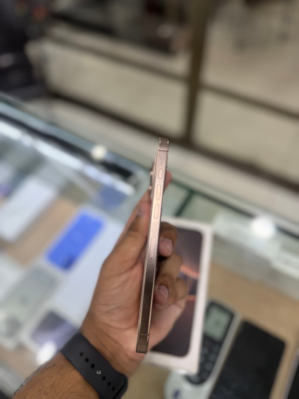 Apple iPhone 16 Pro Max 256GB in Desert Titanium — photo 4