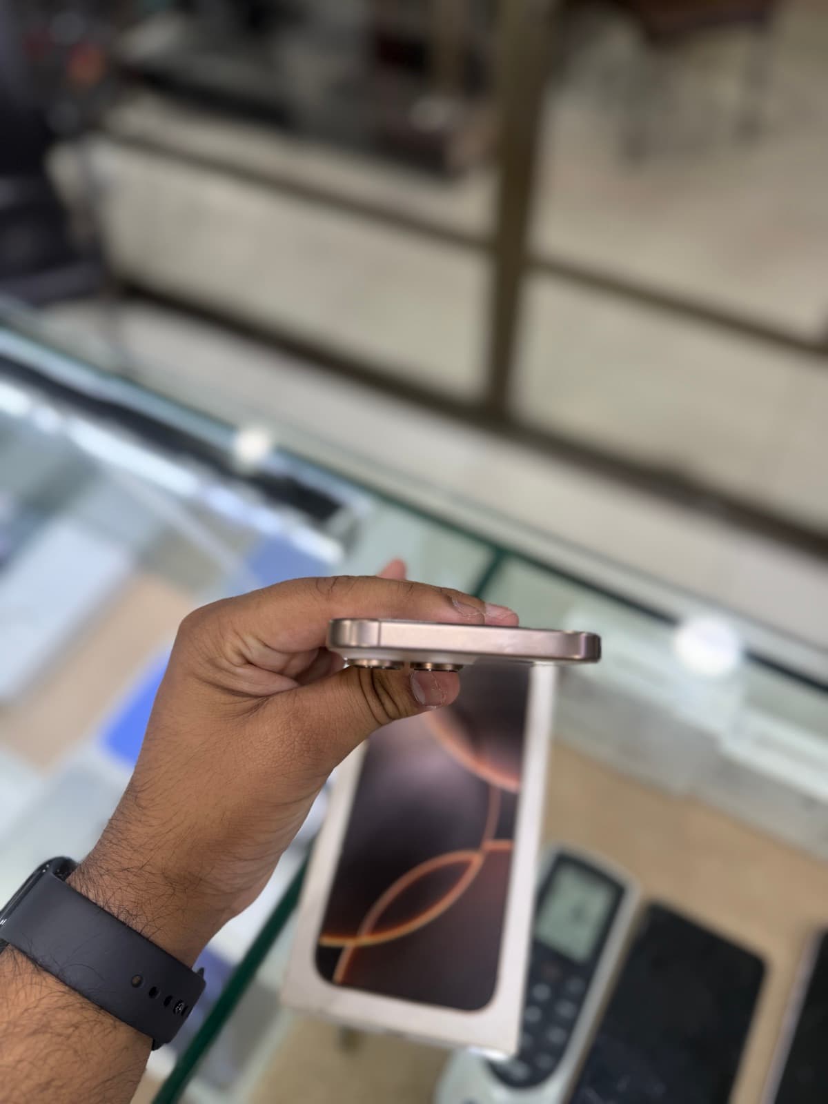 Apple iPhone 16 Pro Max 256GB in Desert Titanium — photo 5