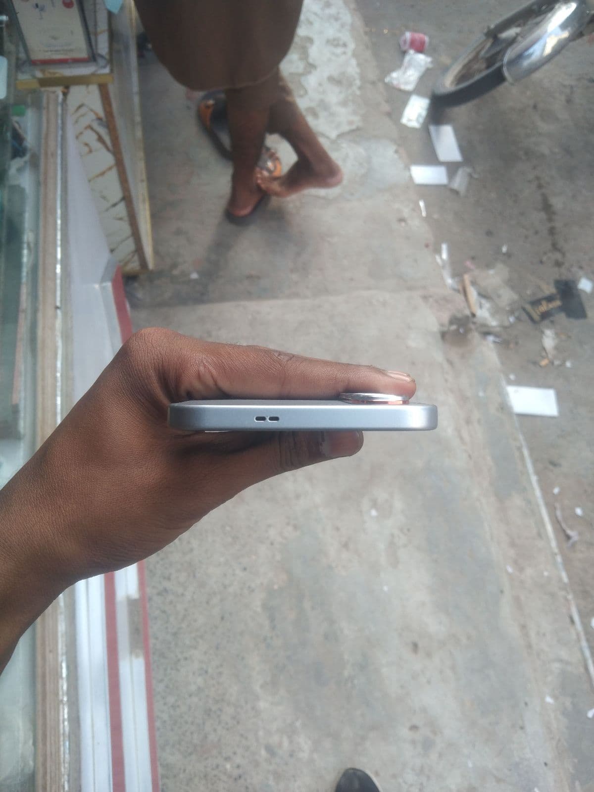 Infinix Hot 60 Pro 8GB / 128GB in Titanium Silver — photo 4