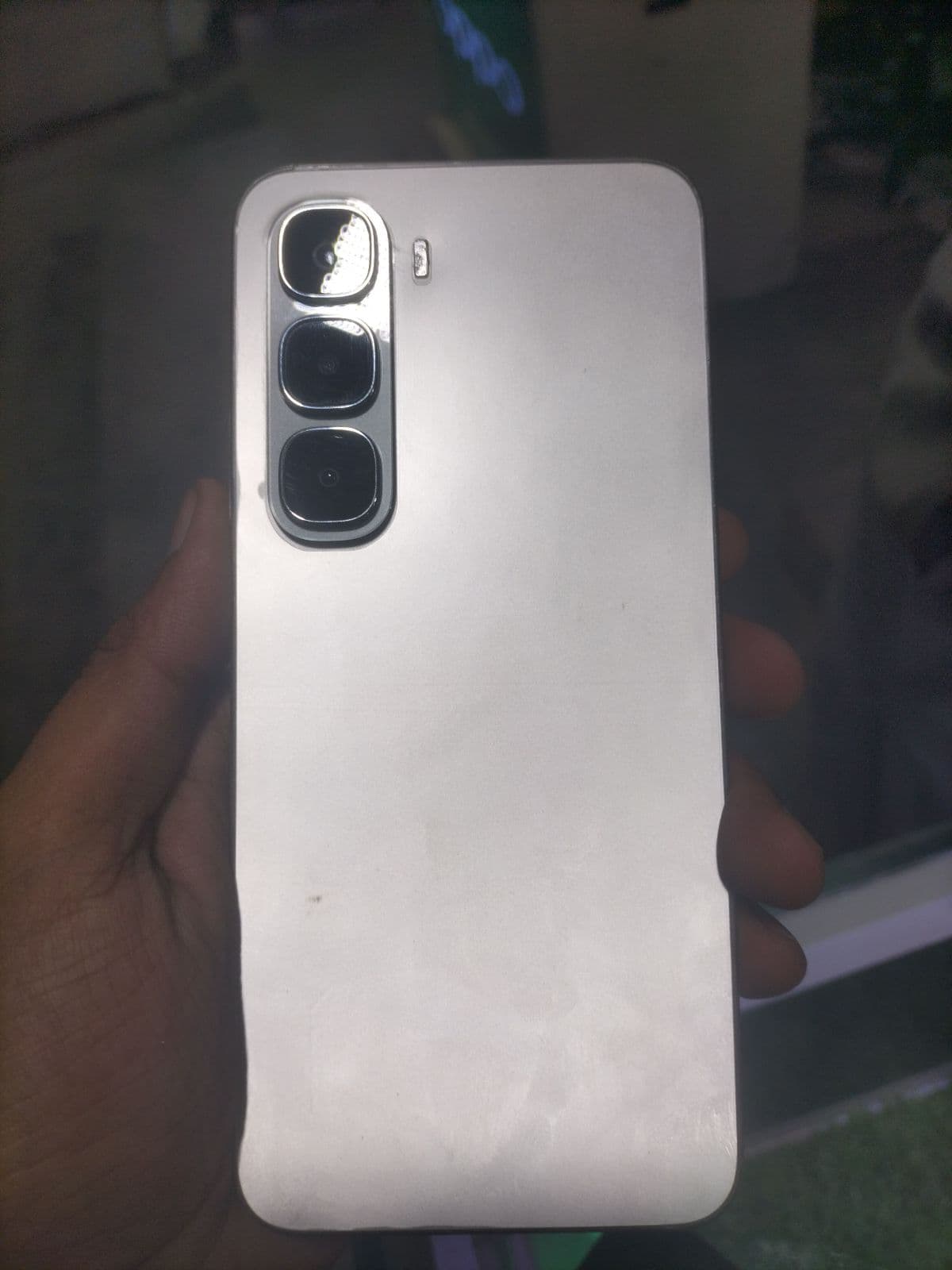 Infinix Hot 60i · 6GB / 128GB