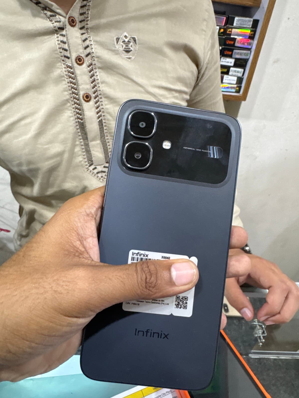 Infinix Smart 20 · 4GB / 64GB