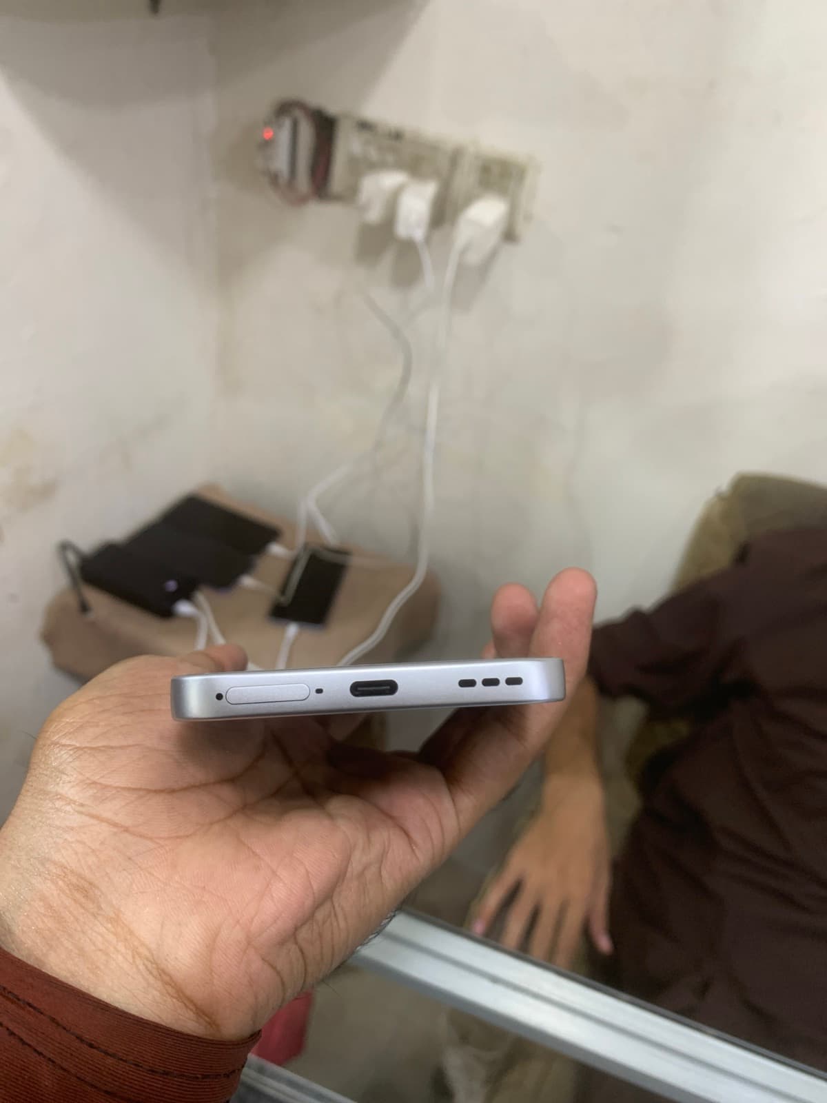 Oppo A6s Pro 8GB / 256GB in Eclipse Blue — photo 3
