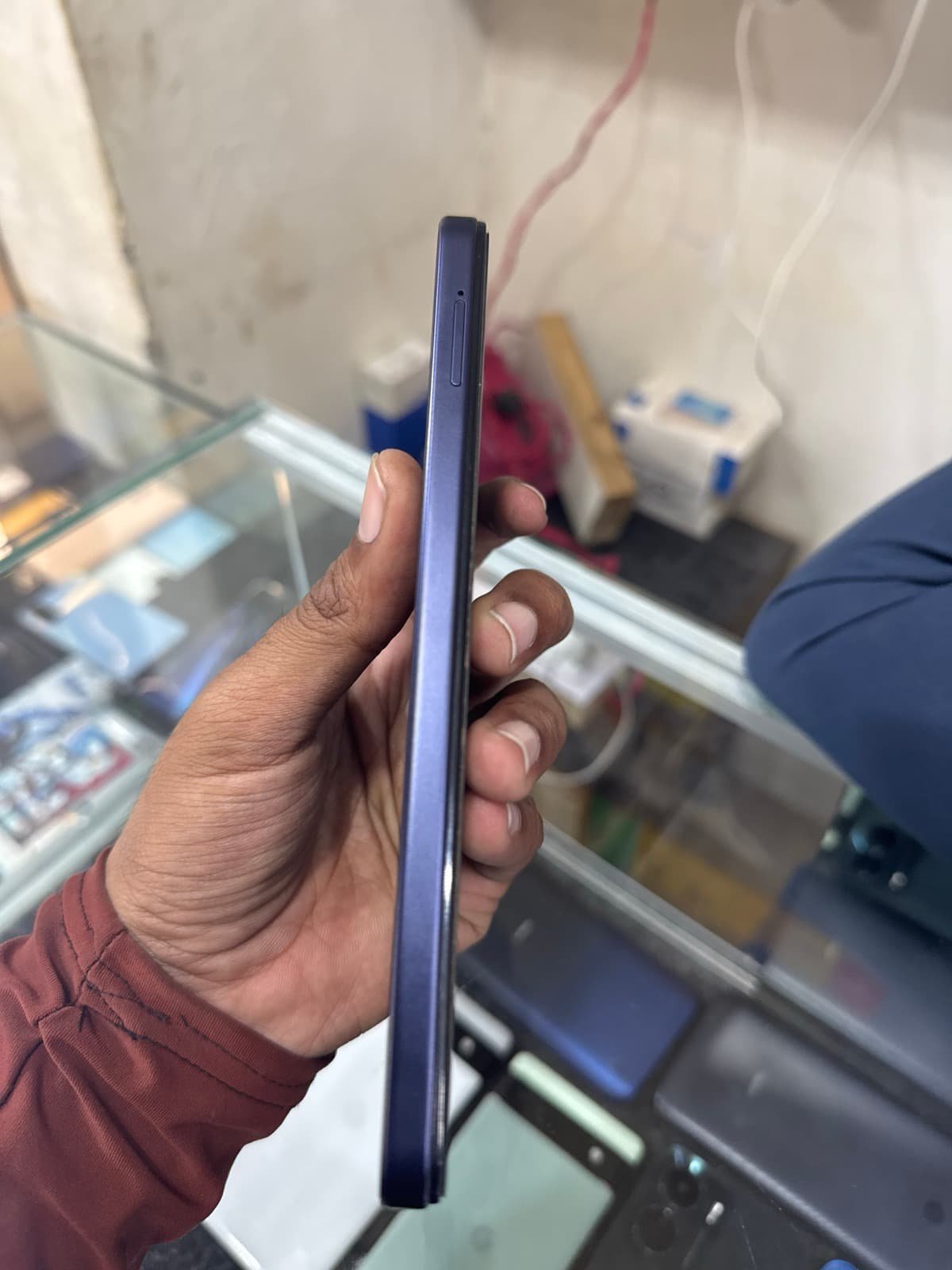 Vivo Y11d 6GB / 128GB in Voyage Black — photo 4