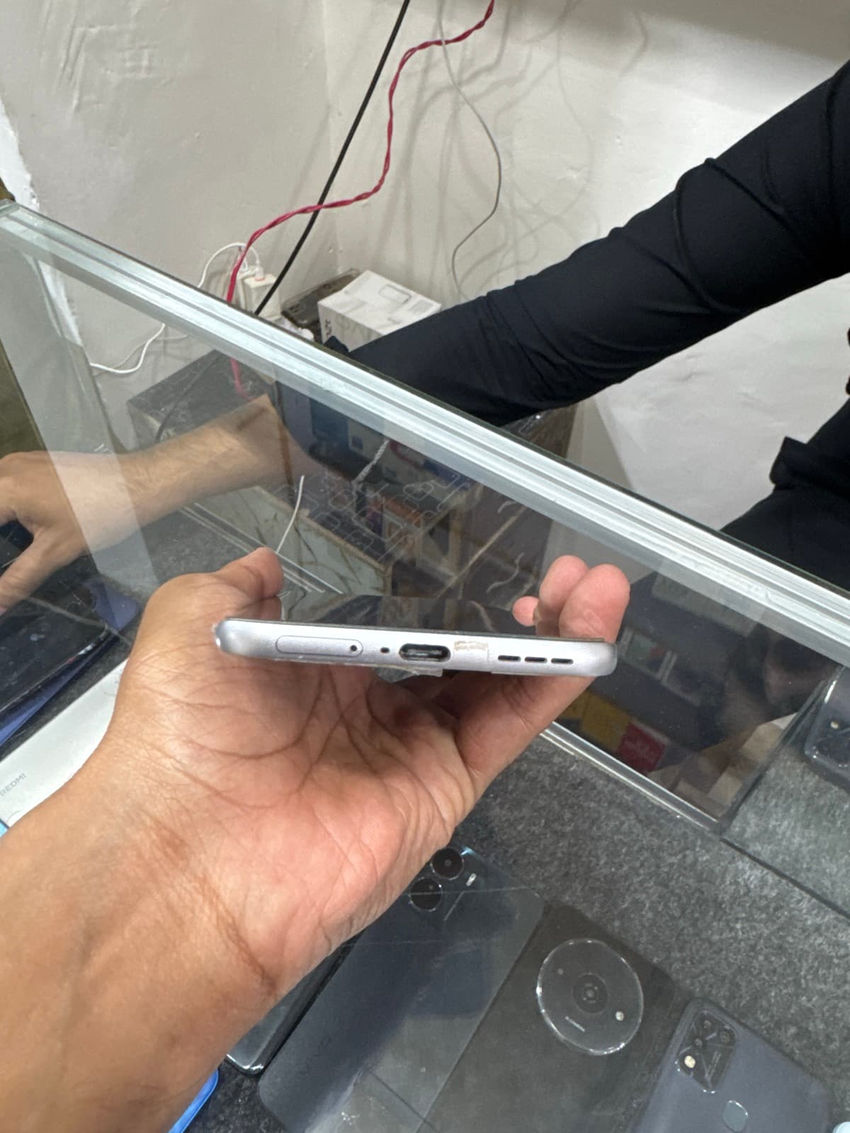 Infinix Hot 60 Pro+ 8GB / 256GB in Titanium Grey — photo 3