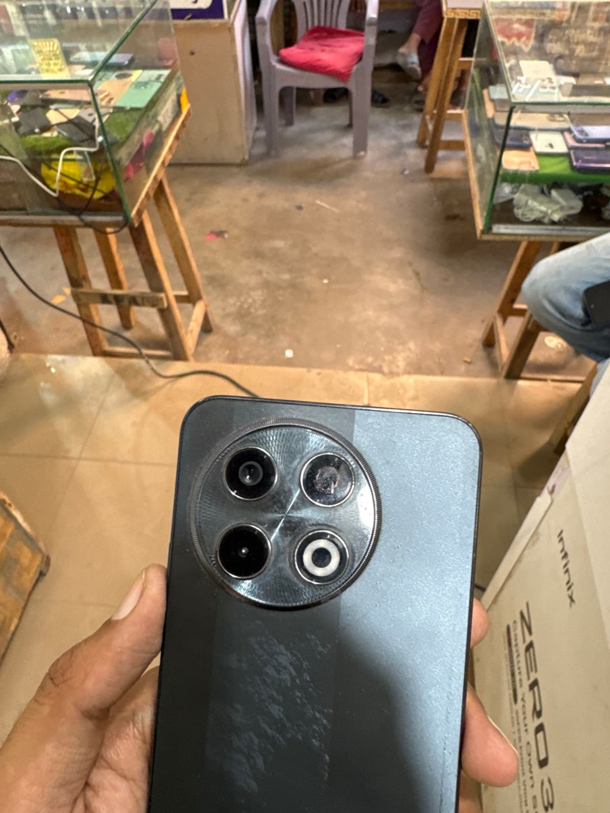 Tecno Spark 30 Pro 8GB / 128GB in Obsidian Edge — photo 3