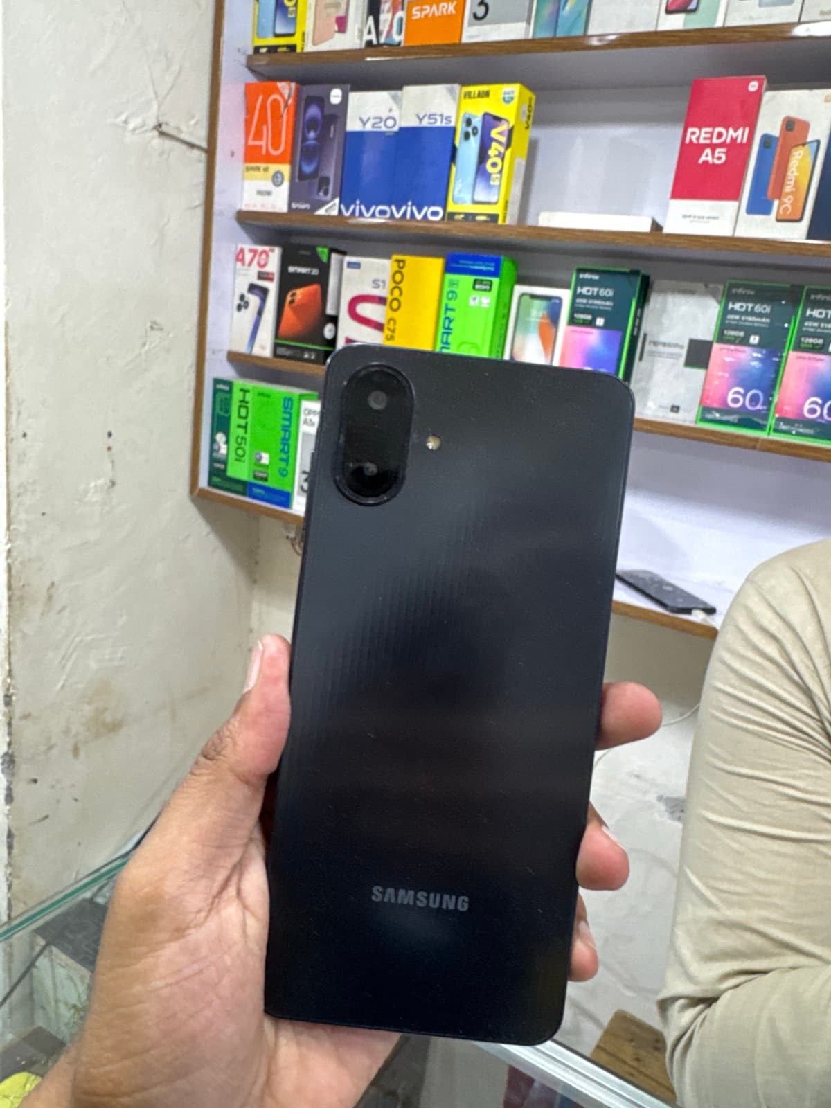 Samsung Galaxy A07 6GB / 128GB in Black — photo 2