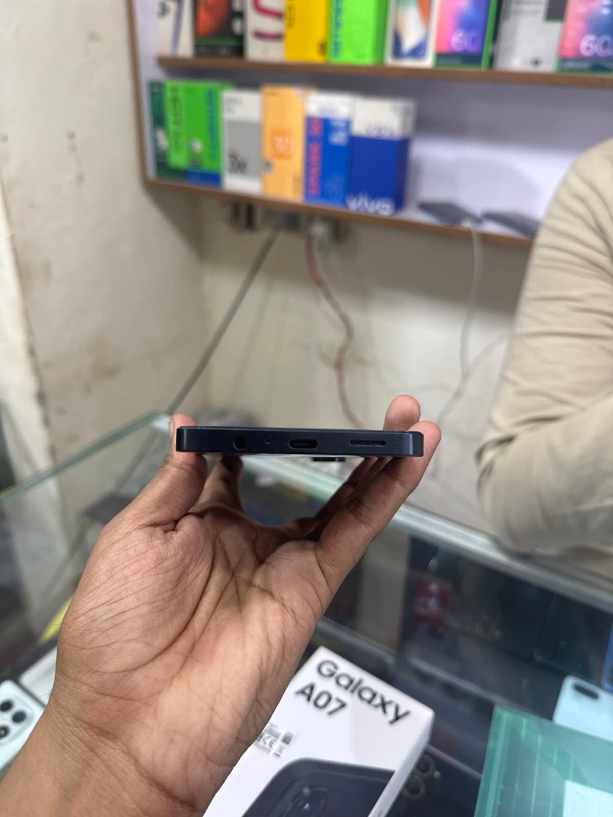Samsung Galaxy A07 6GB / 128GB in Black — photo 4