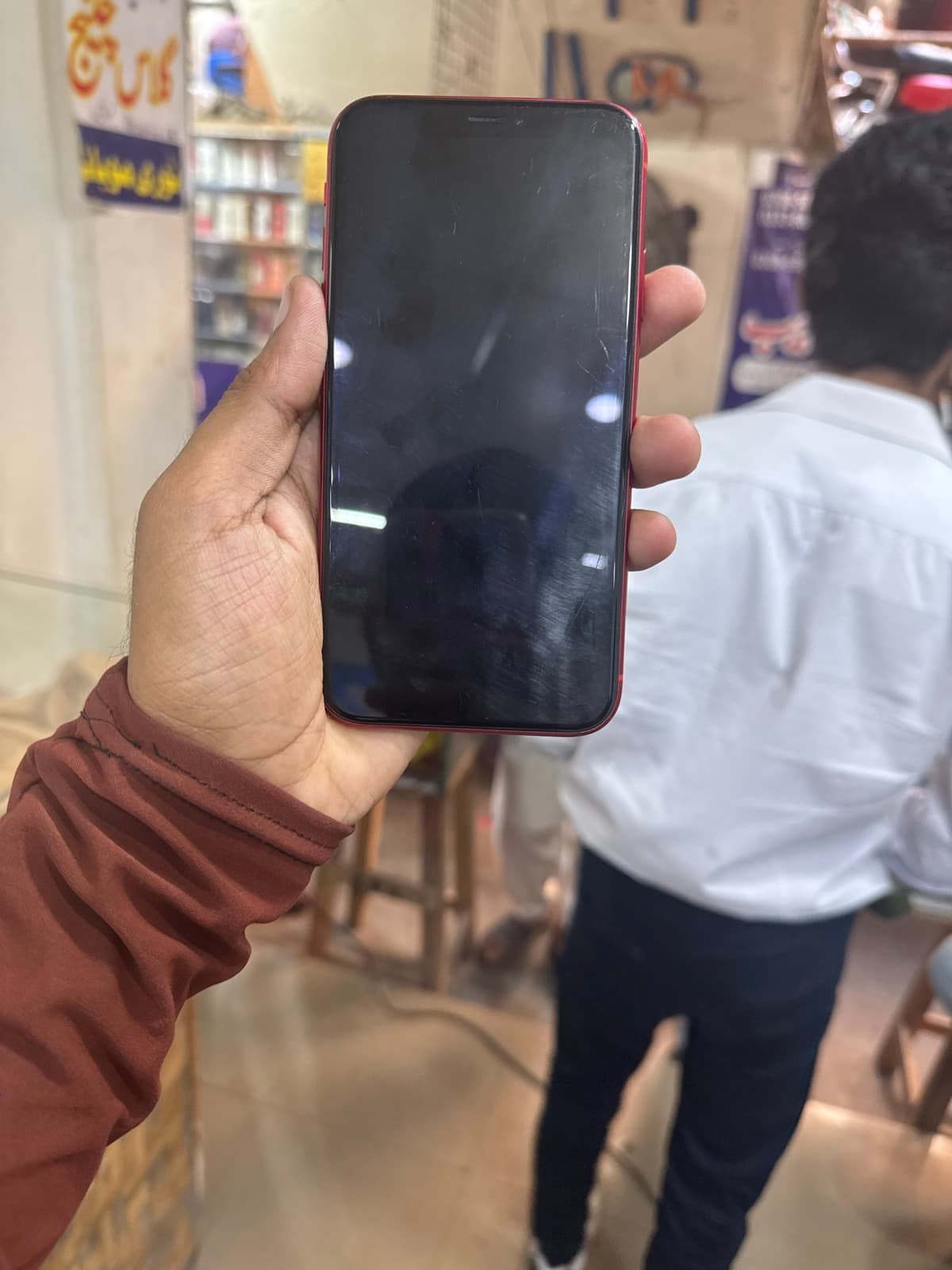 Apple iPhone XR 64GB in (PRODUCT)RED — photo 2