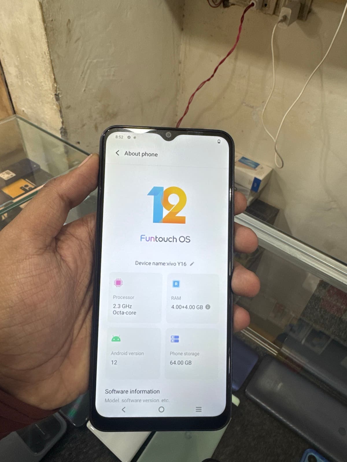 Vivo Y16 3GB / 64GB in Stellar Black — photo 2