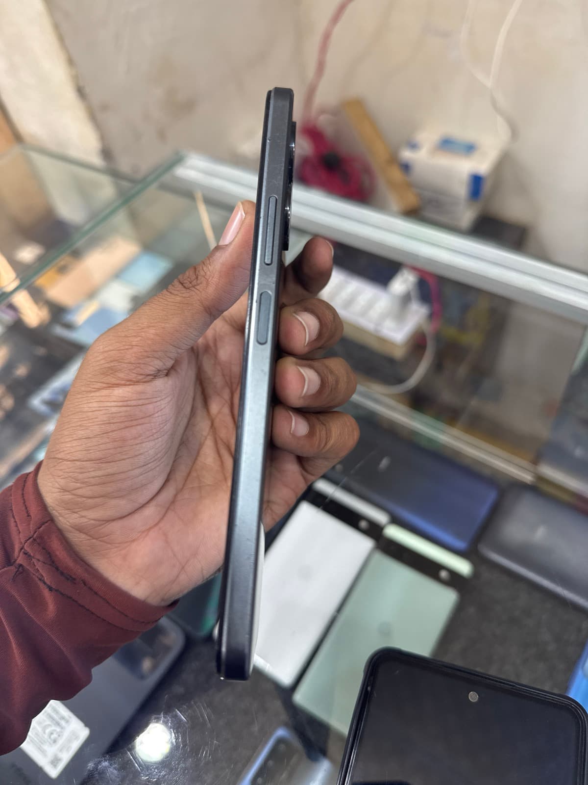 Vivo Y16 3GB / 64GB in Stellar Black — photo 4