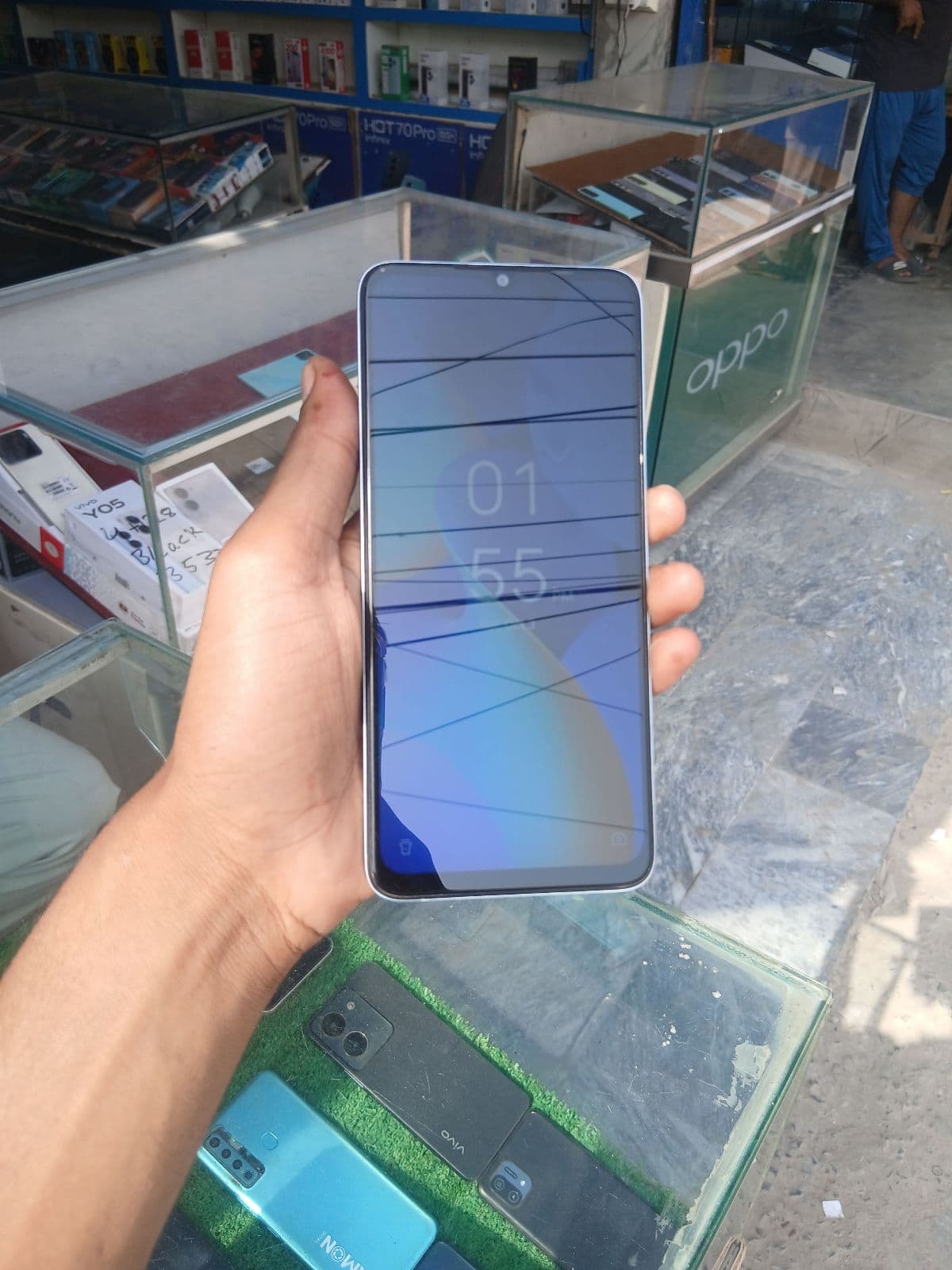 Tecno Spark 10C 4GB / 128GB in Meta Blue — photo 2