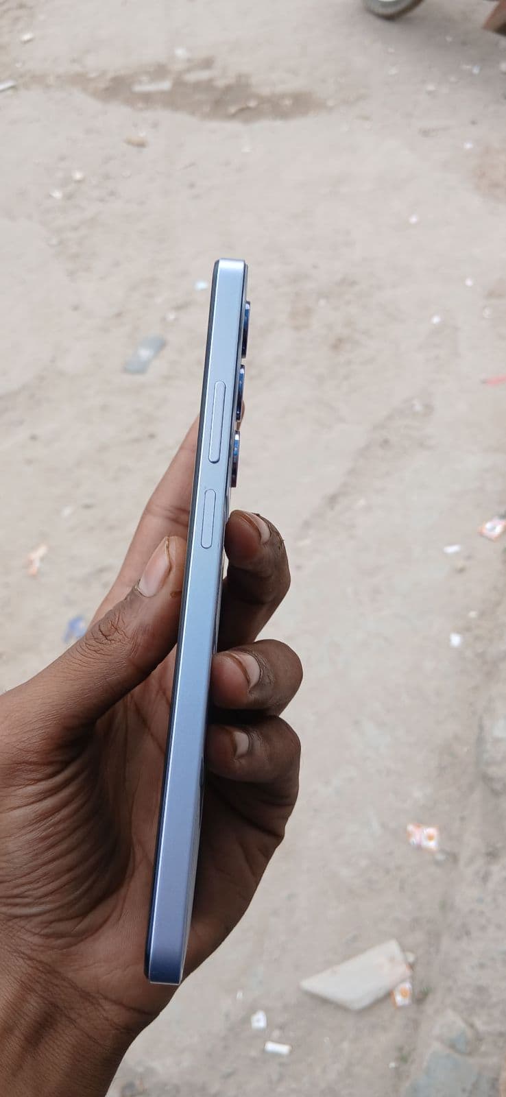 Realme C65 8GB / 256GB in Feather Green — photo 3
