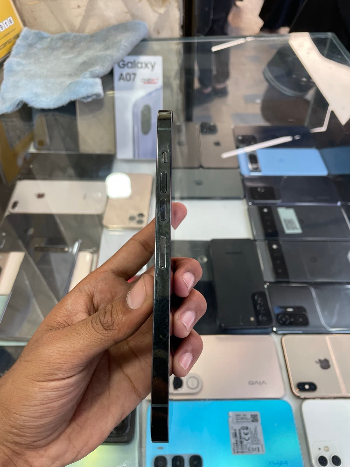 Apple iPhone 13 Pro Max 256GB in Alpine Green — photo 4