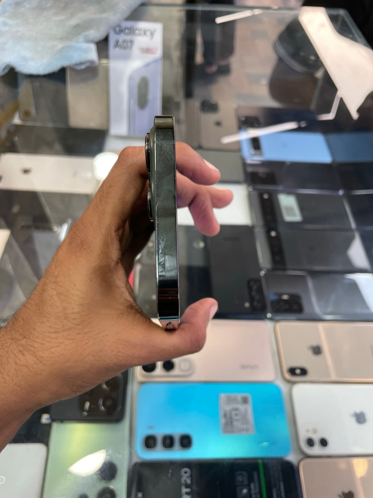 Apple iPhone 13 Pro Max 256GB in Alpine Green — photo 5