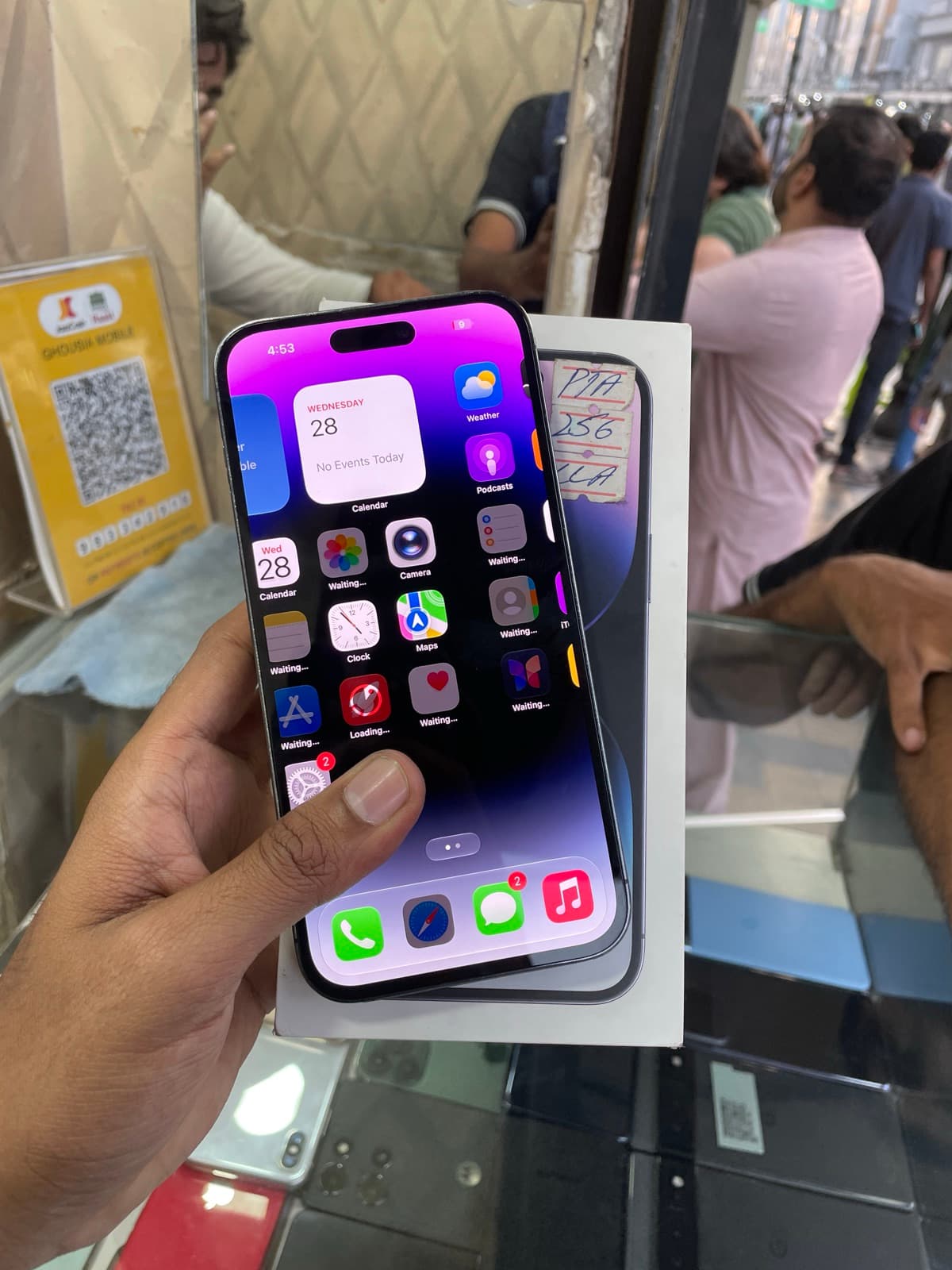 Apple iPhone 14 Pro Max 256GB in Deep Purple — photo 1