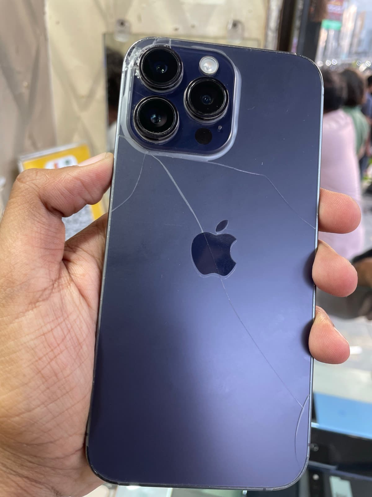 Apple iPhone 14 Pro Max 256GB in Deep Purple — photo 2