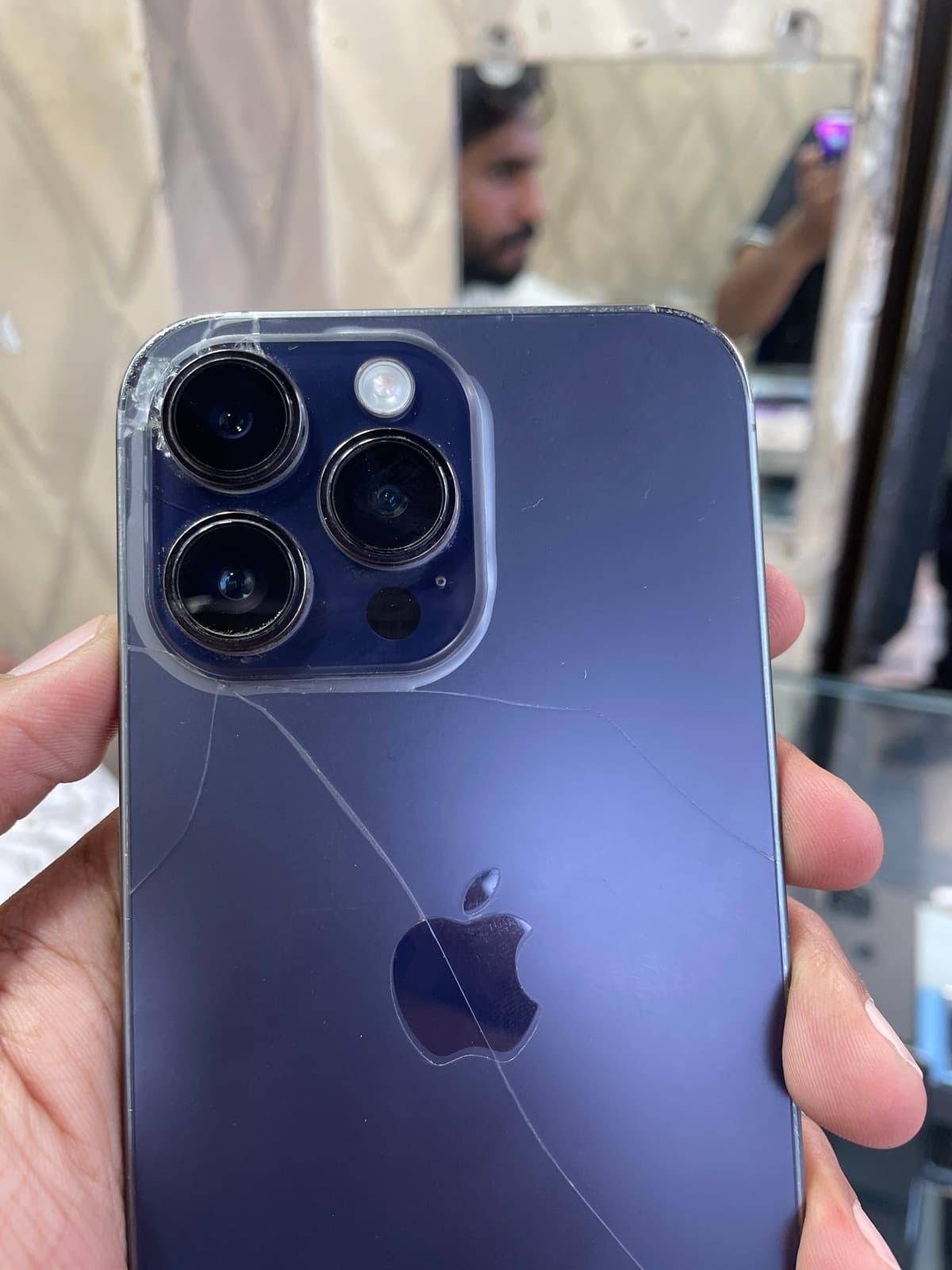 Apple iPhone 14 Pro Max 256GB in Deep Purple — photo 5