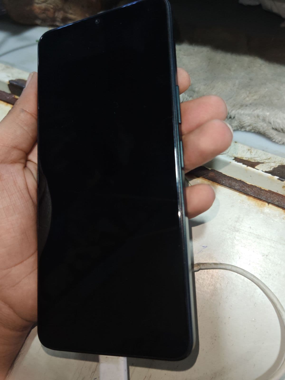 Vivo Y04 4GB / 128GB in Jade Green — photo 2