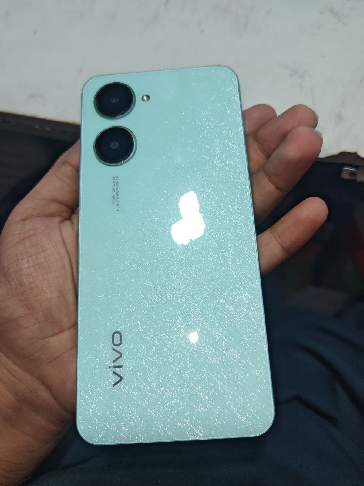 Vivo Y03t · 4GB / 128GB