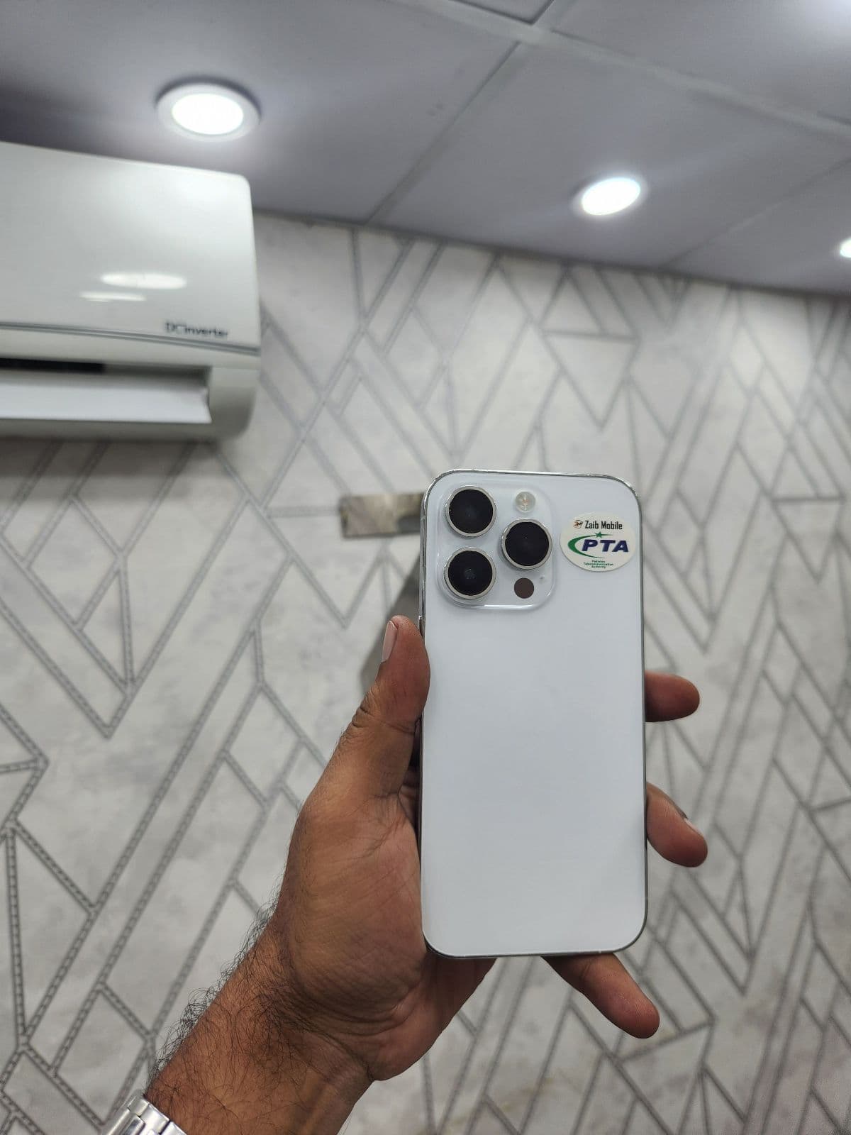 iPhone 14 Pro · 256GB