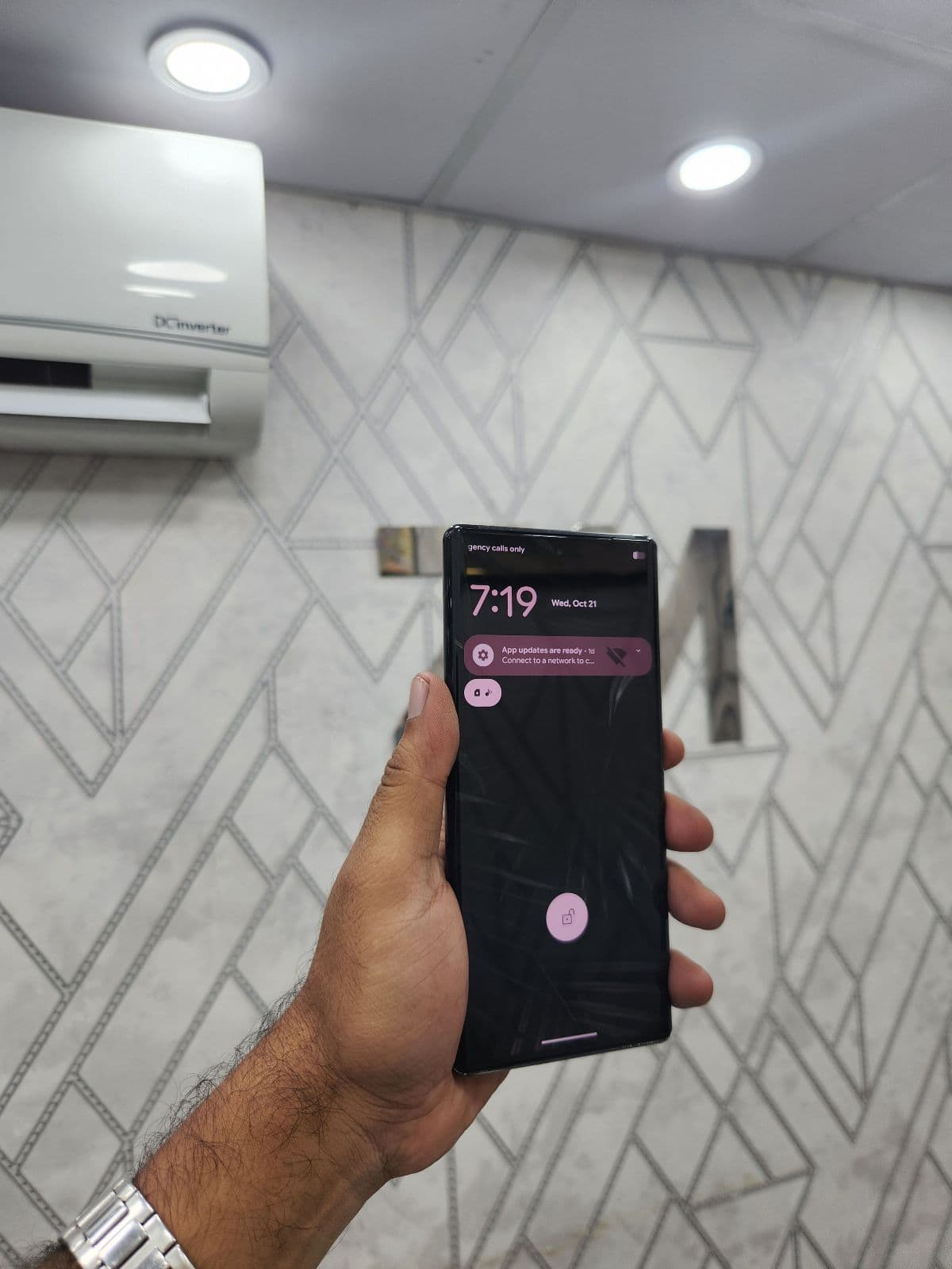 Google Pixel 6 Pro 12GB / 512GB in Stormy Black — photo 2
