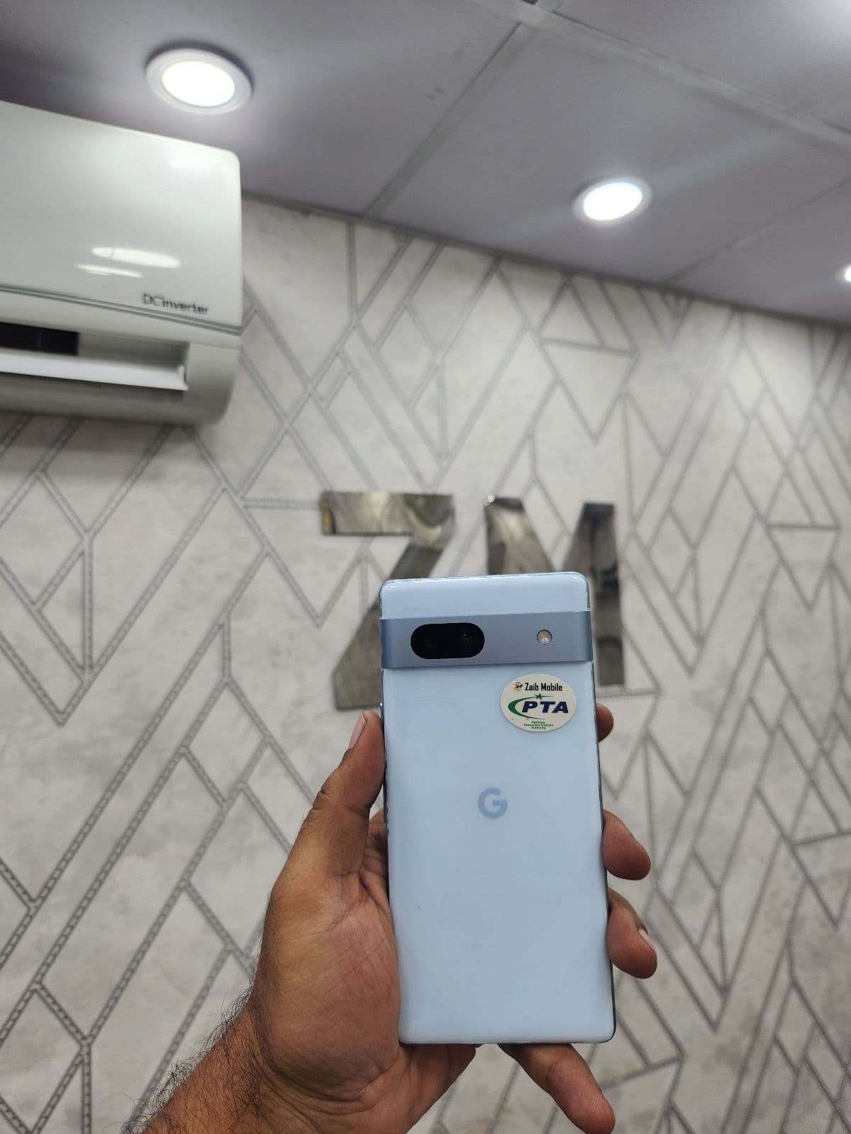 Google Pixel 7a 8GB / 128GB in Sea — photo 1